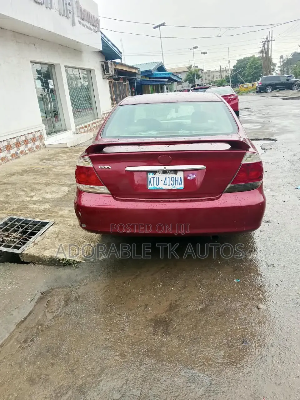 Toyota Camry XLE V6 4dr Sedan (3.0L 6cyl 5A) 2005 Red