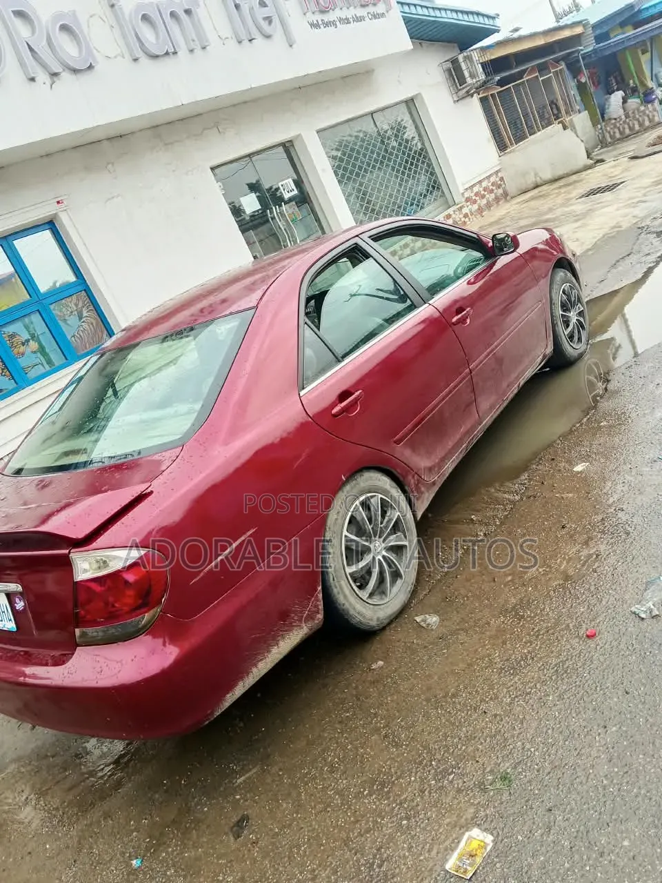 Toyota Camry XLE V6 4dr Sedan (3.0L 6cyl 5A) 2005 Red