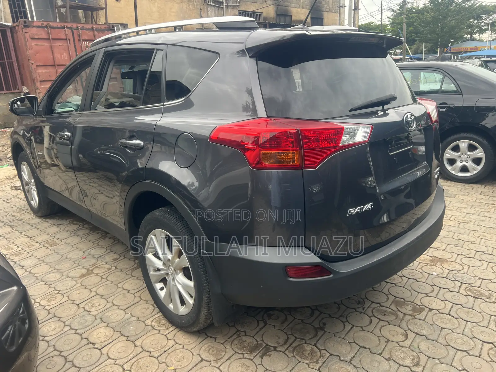 Toyota RAV4 Limited 4dr SUV AWD (2.5L 4cyl 6A) 2014 Gray