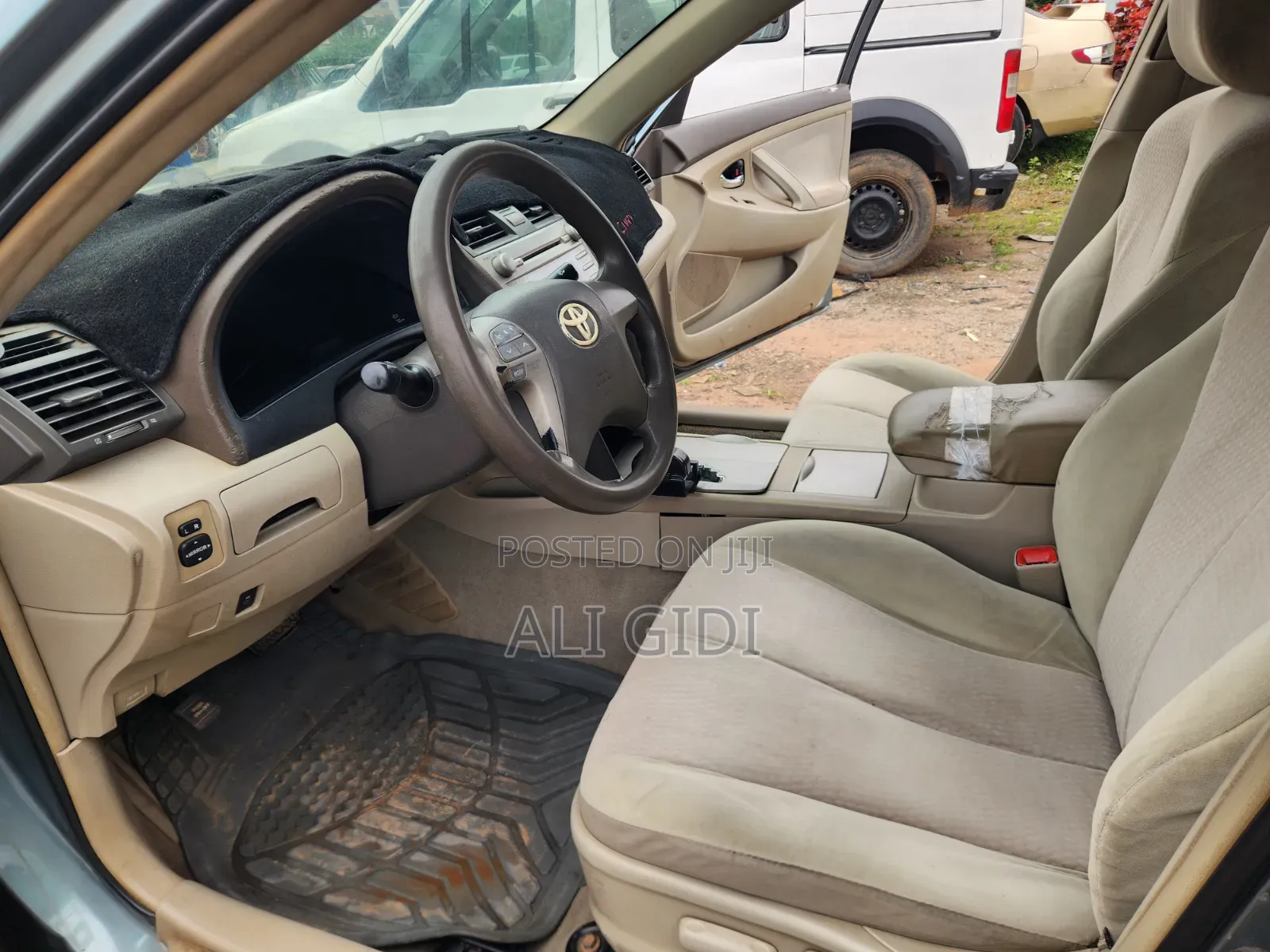 Toyota Camry 2010 Green