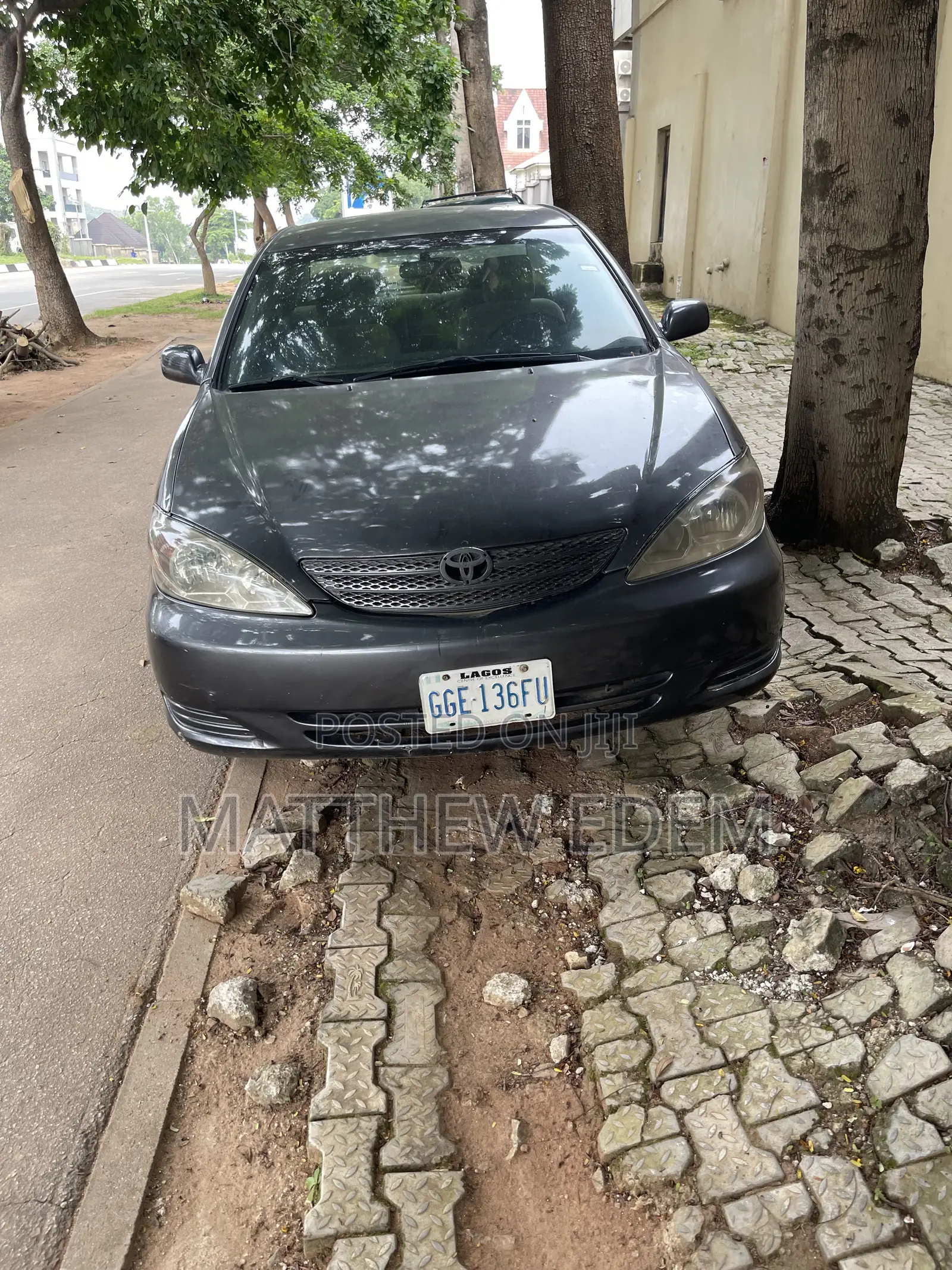 Toyota Camry LE 4dr Sedan (2.4L 4cyl 4A) 2004 Gray