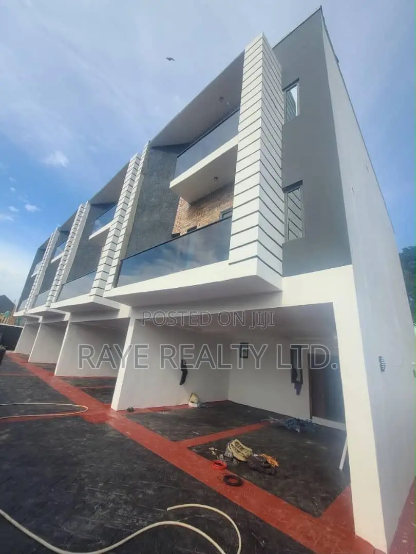 4bdrm Duplex in Magodo for sale