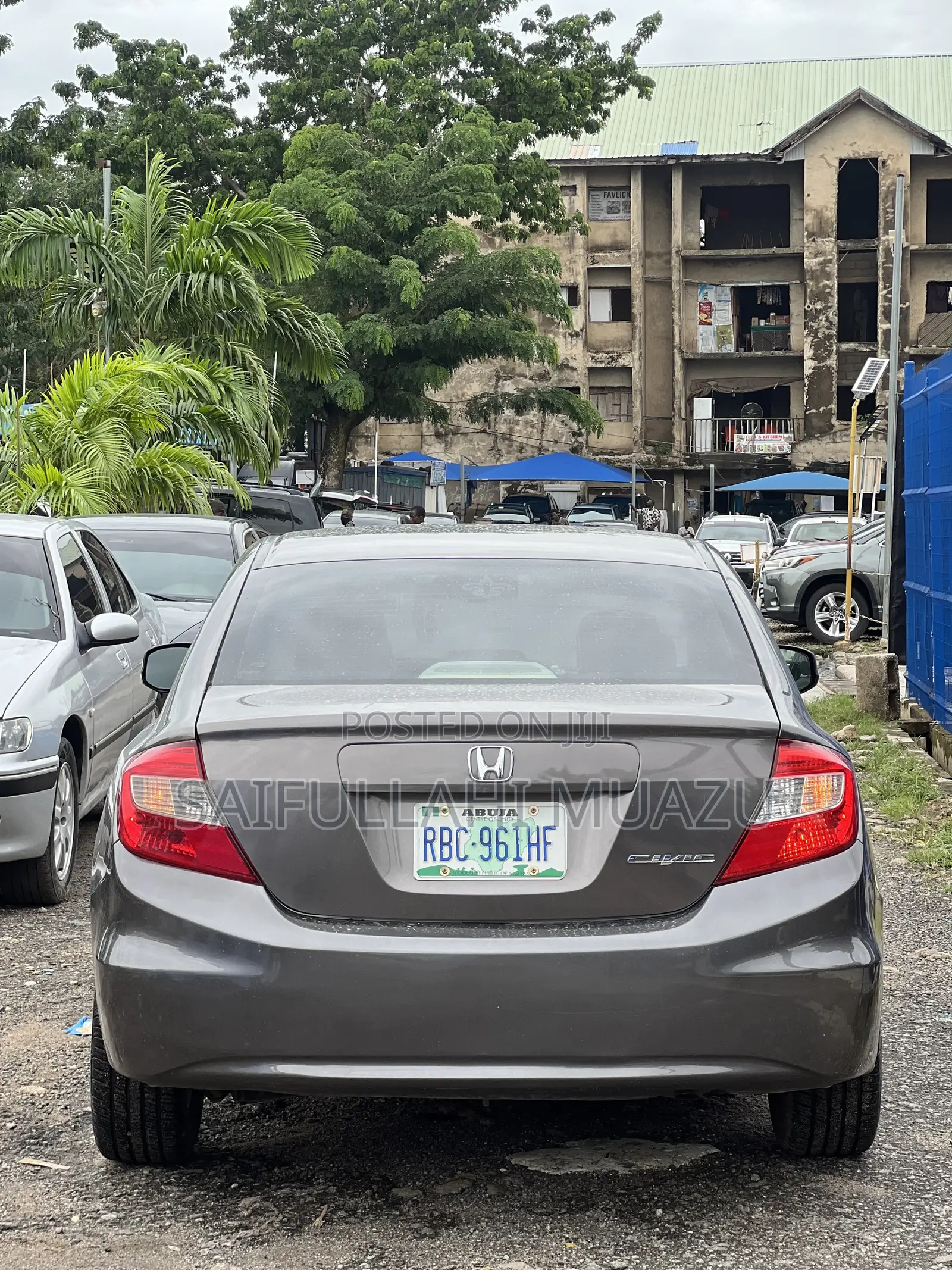 Honda Civic 2012 Gold