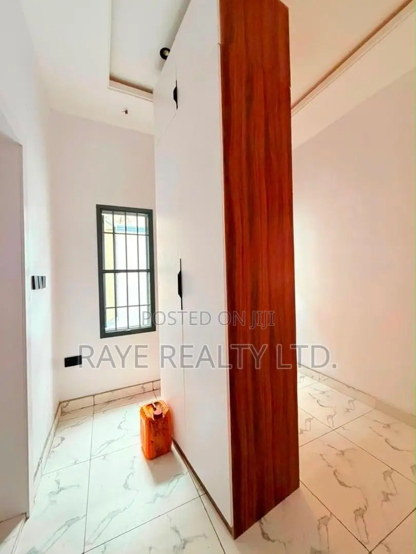 4bdrm Duplex in Magodo for sale