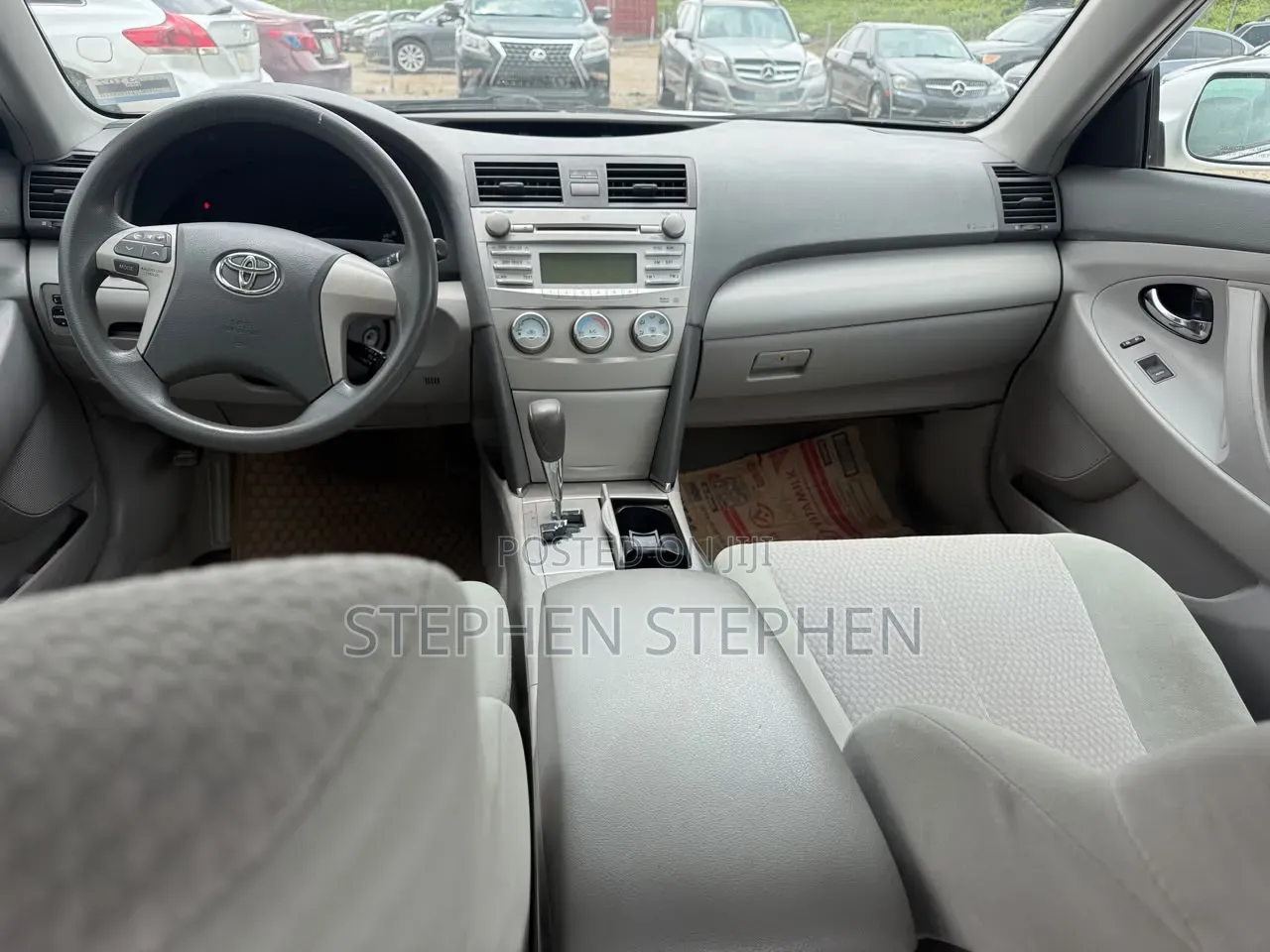 Toyota Camry LE 4dr Sedan (2.5L 4cyl 6A) 2011 White