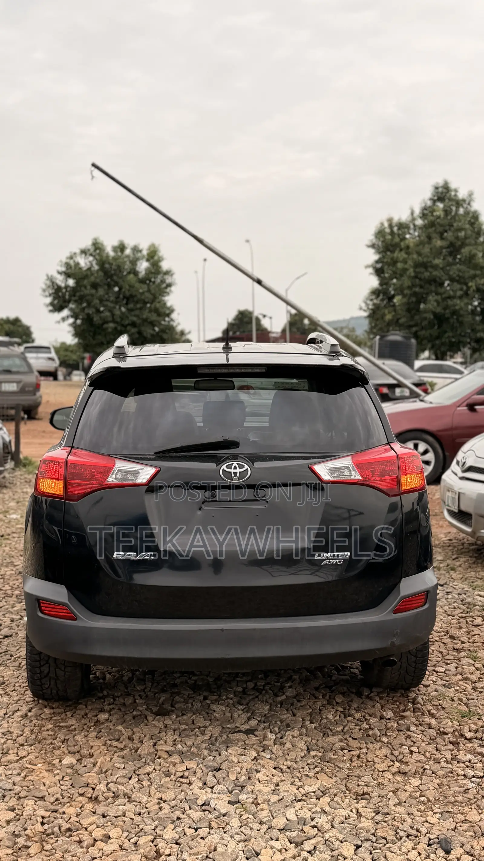 Toyota RAV4 Limited AWD (2.5L 4cyl 6A) 2013 Black
