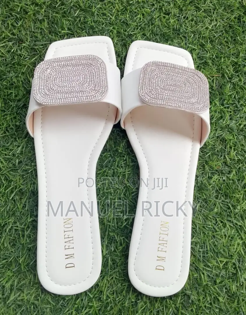 Fancy Flat Slippers