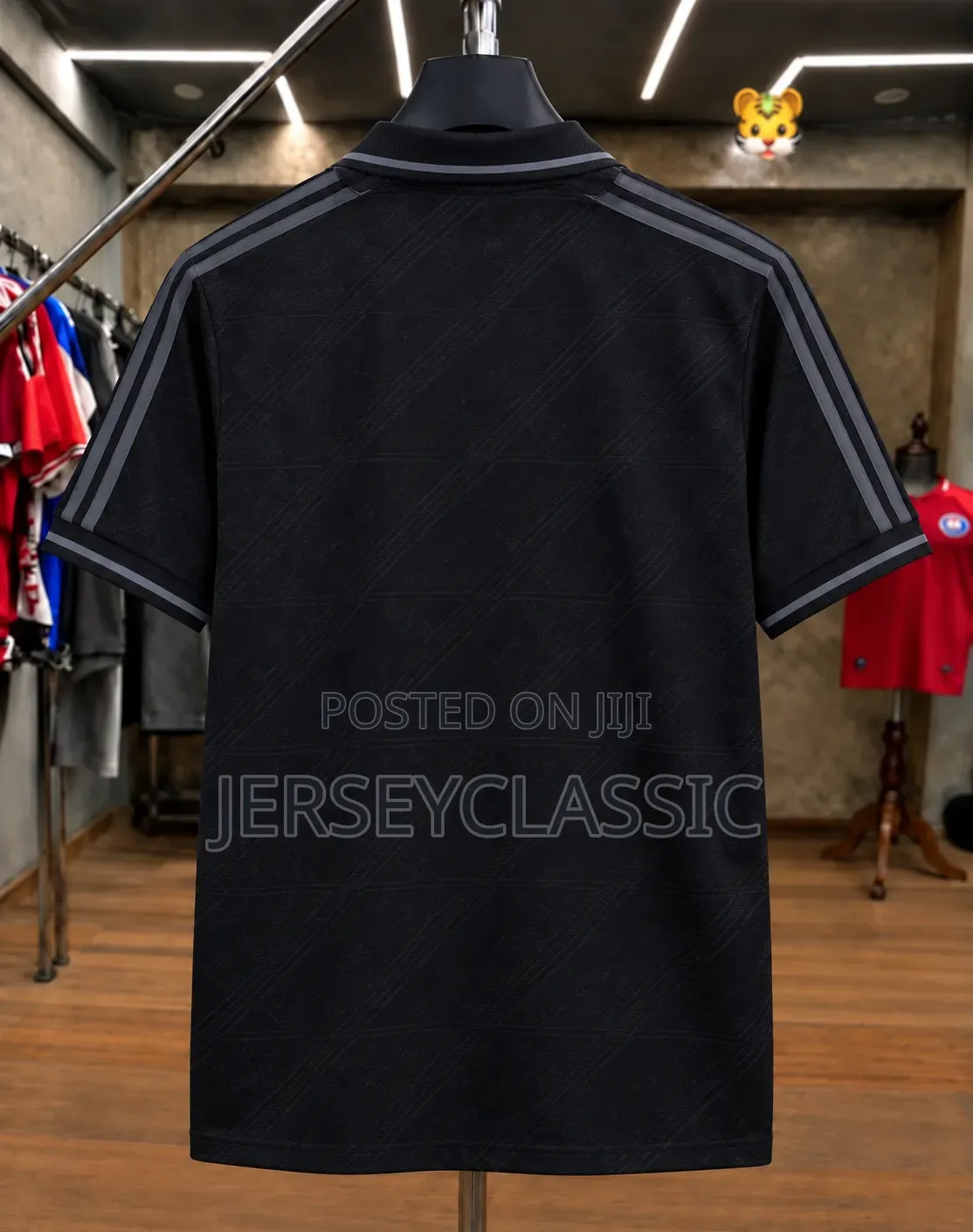 Manchester United Retro Black Polo Jersey – Adidas Classic Design