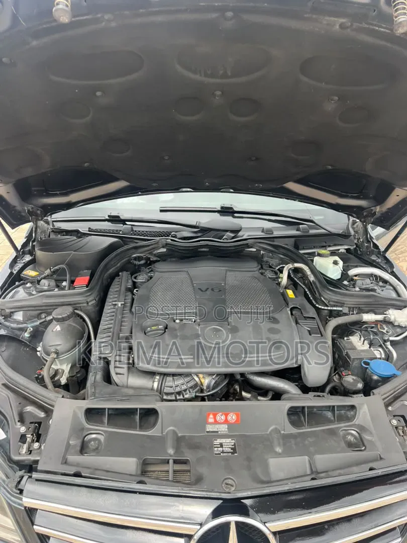 Mercedes-Benz C300 2013 Gray