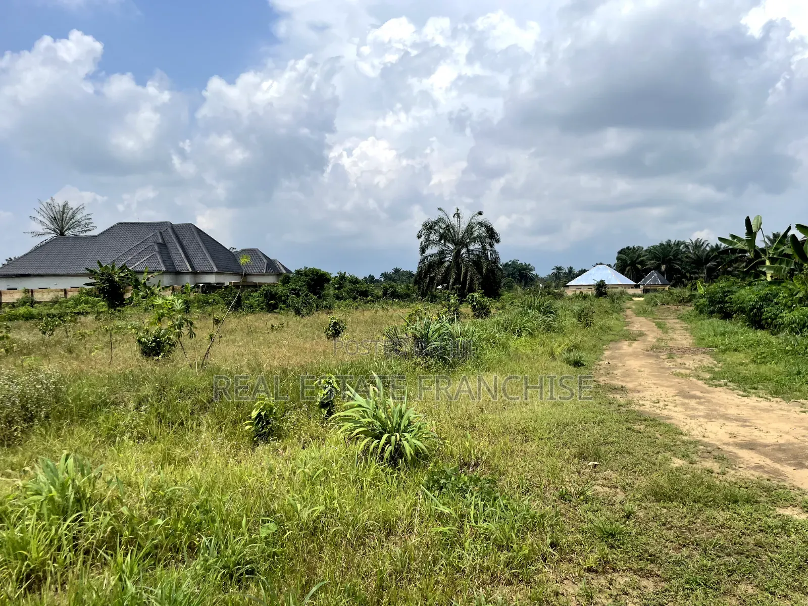 A Nice Parcel of Land Off Aka Numg Udoe Road, Ikot Obiodongho