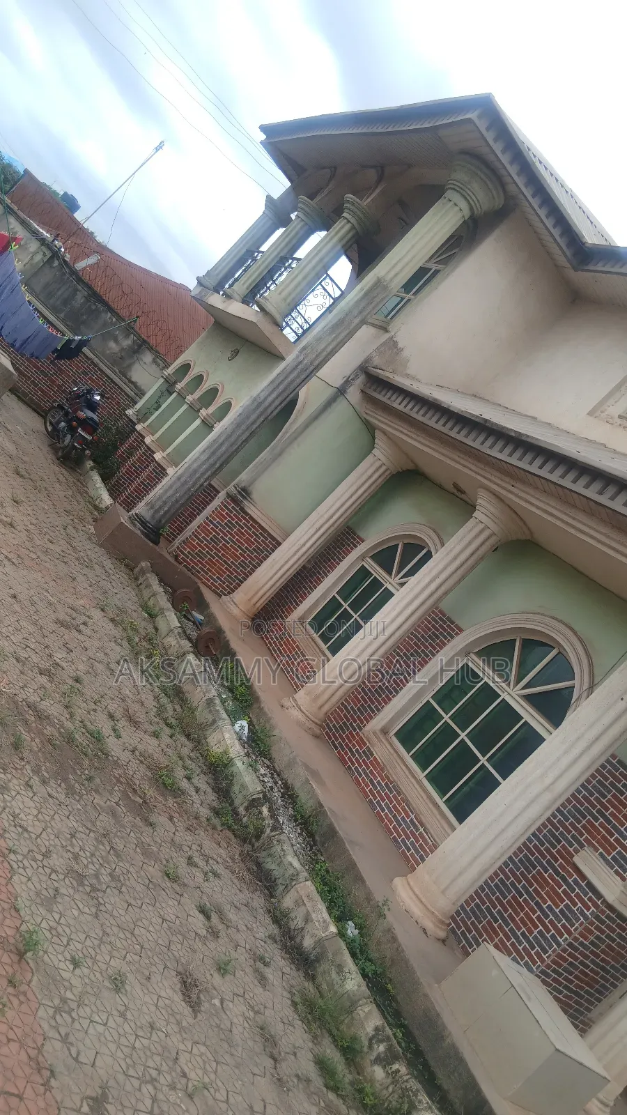 7bdrm Duplex in Temidire, Ibadan for sale