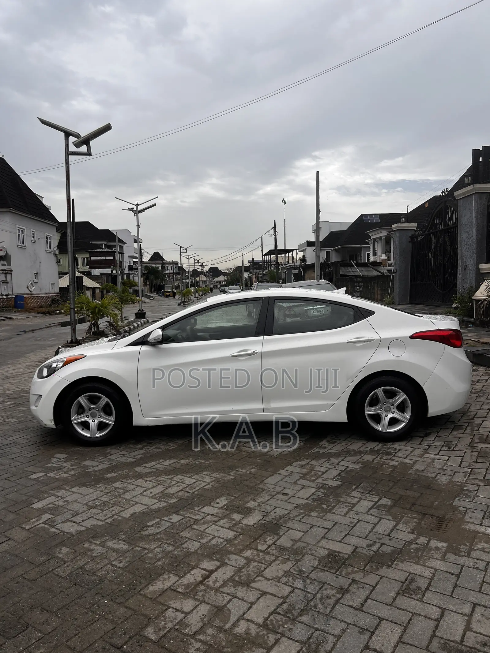 Hyundai Elantra 2013 White