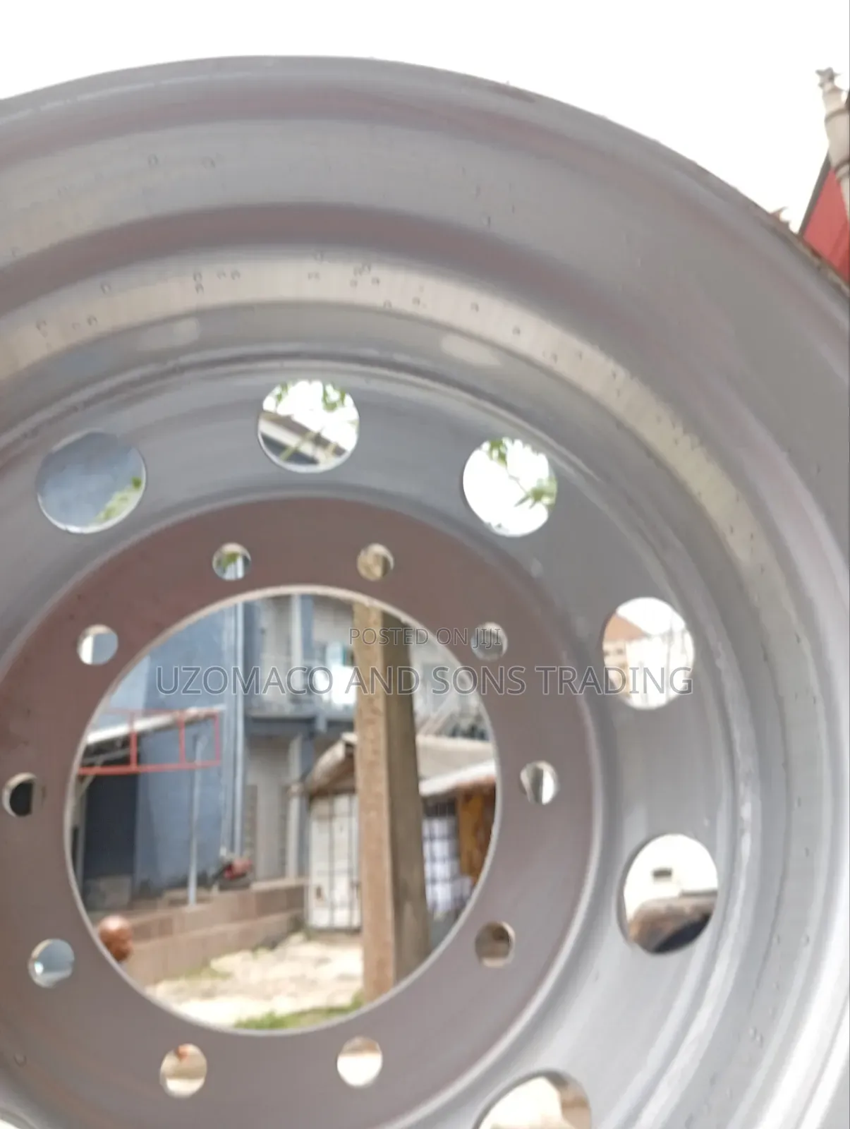Heavy Duty Commercial Truck Steel Rim / 10-Hole Tubeless Rim (22.5")
