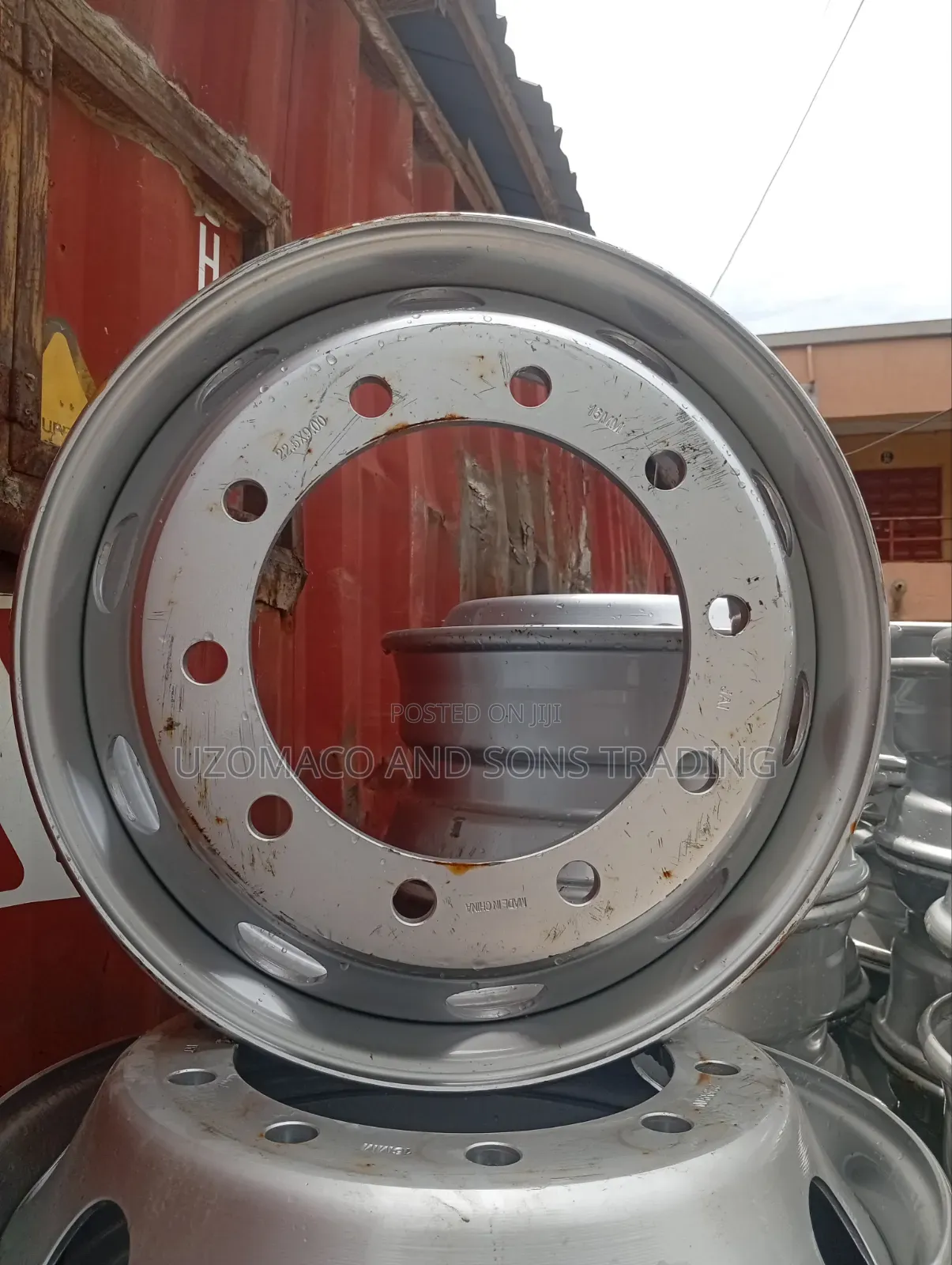 Heavy Duty Commercial Truck Steel Rim / 10-Hole Tubeless Rim (22.5")