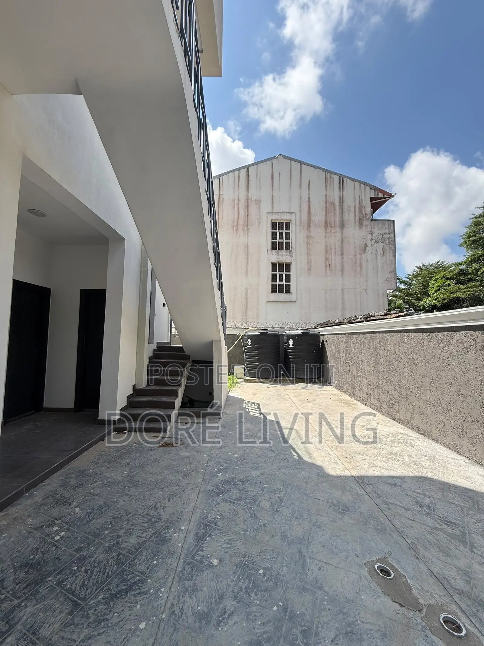 5bdrm Mansion in Banana Island for sale