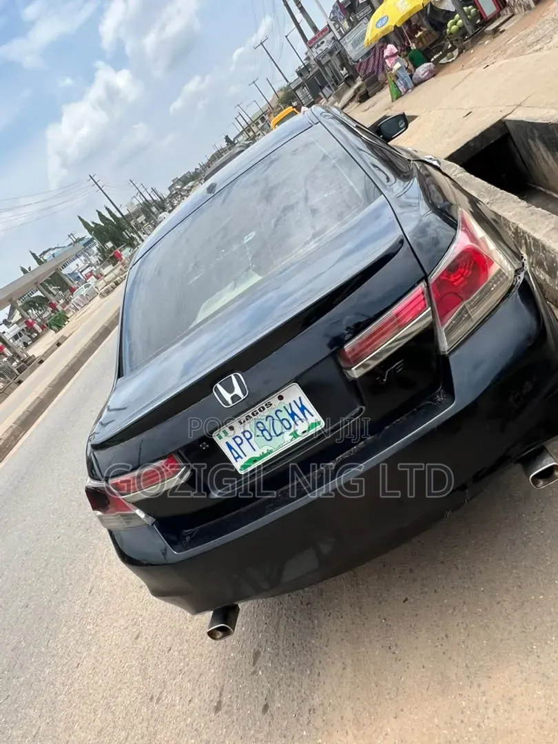 Honda Accord 2010 Black