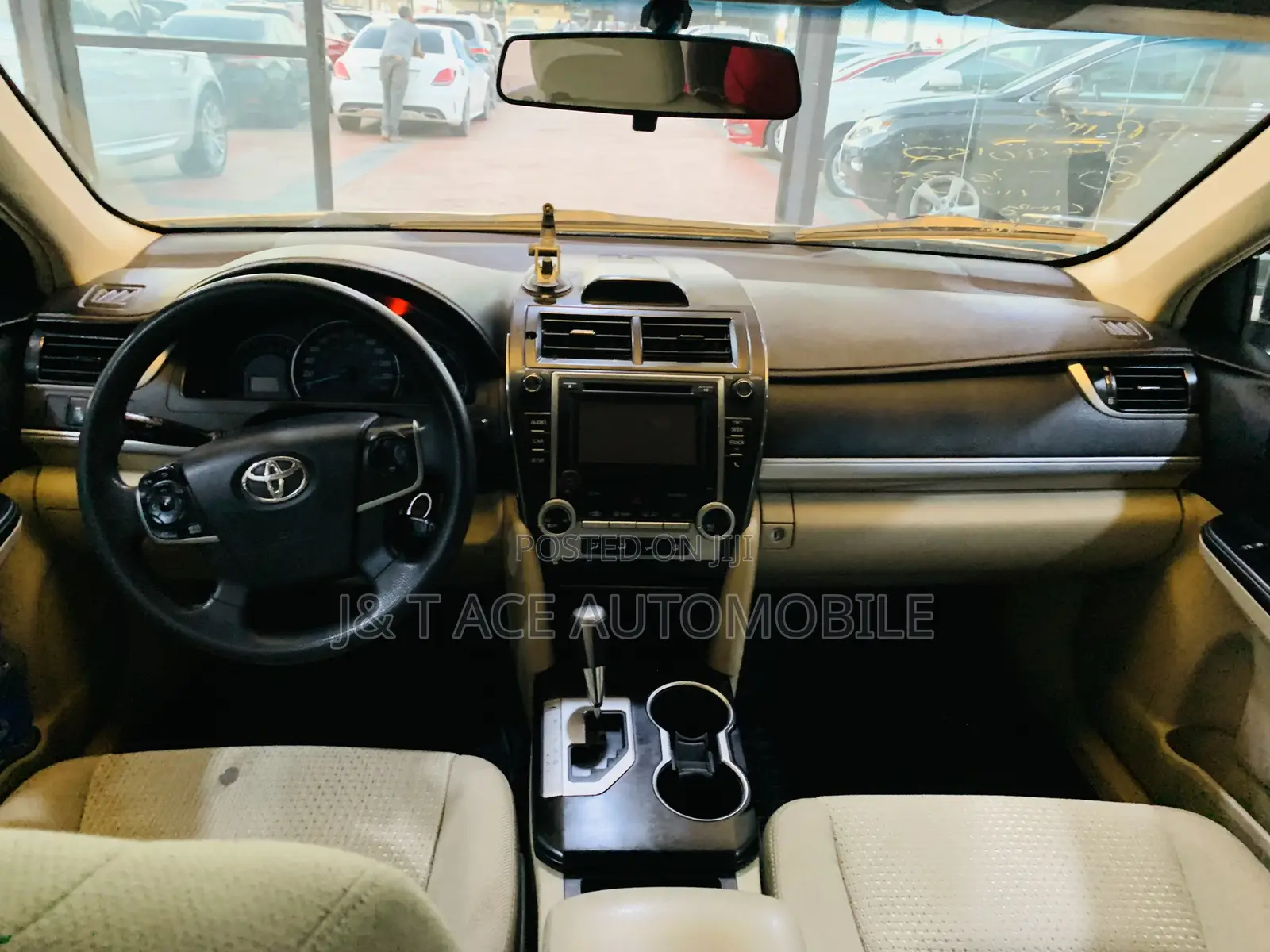 Toyota Camry 2014 Gold