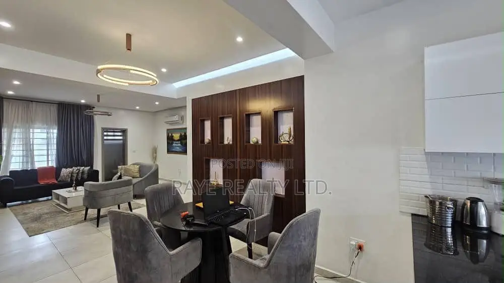 Furnished 3bdrm Apartment in Adeniyi Jones for sale