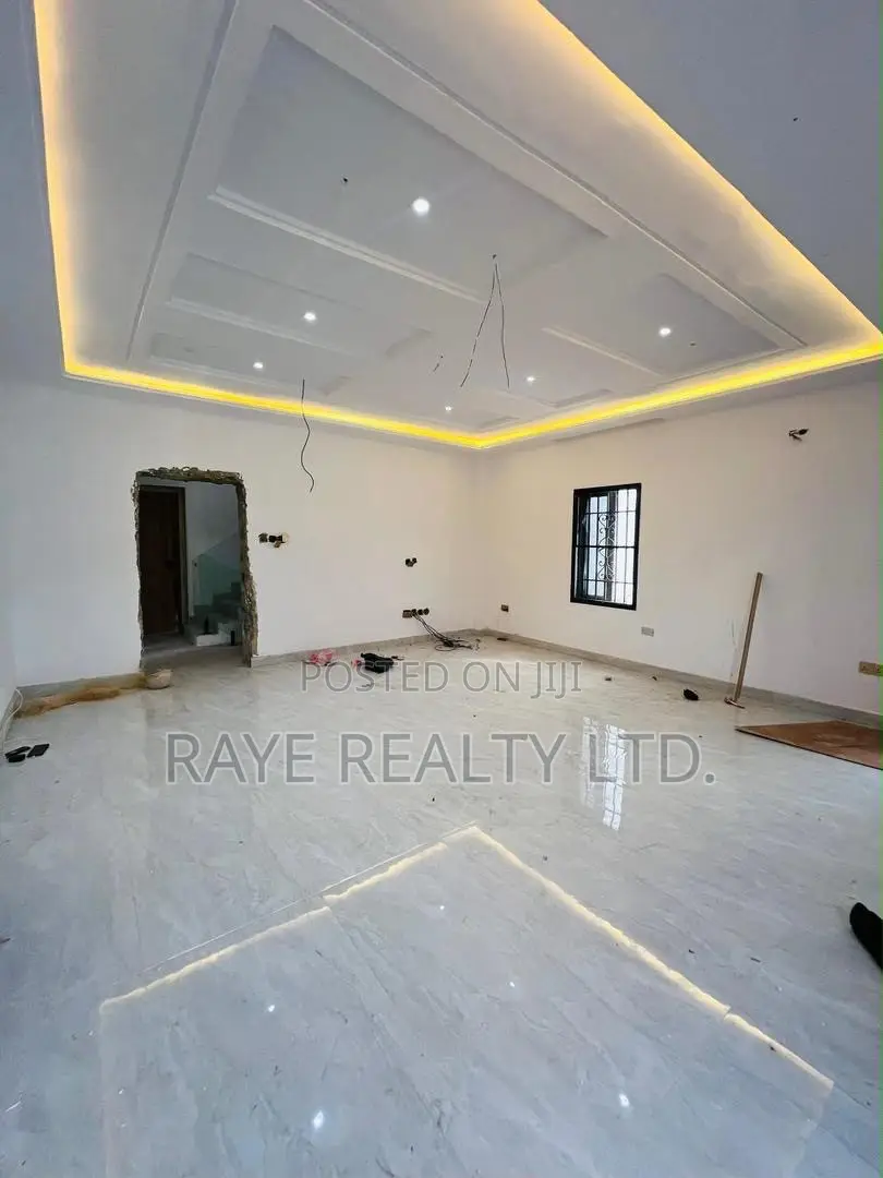 4bdrm Duplex in Adeniyi Jones for sale