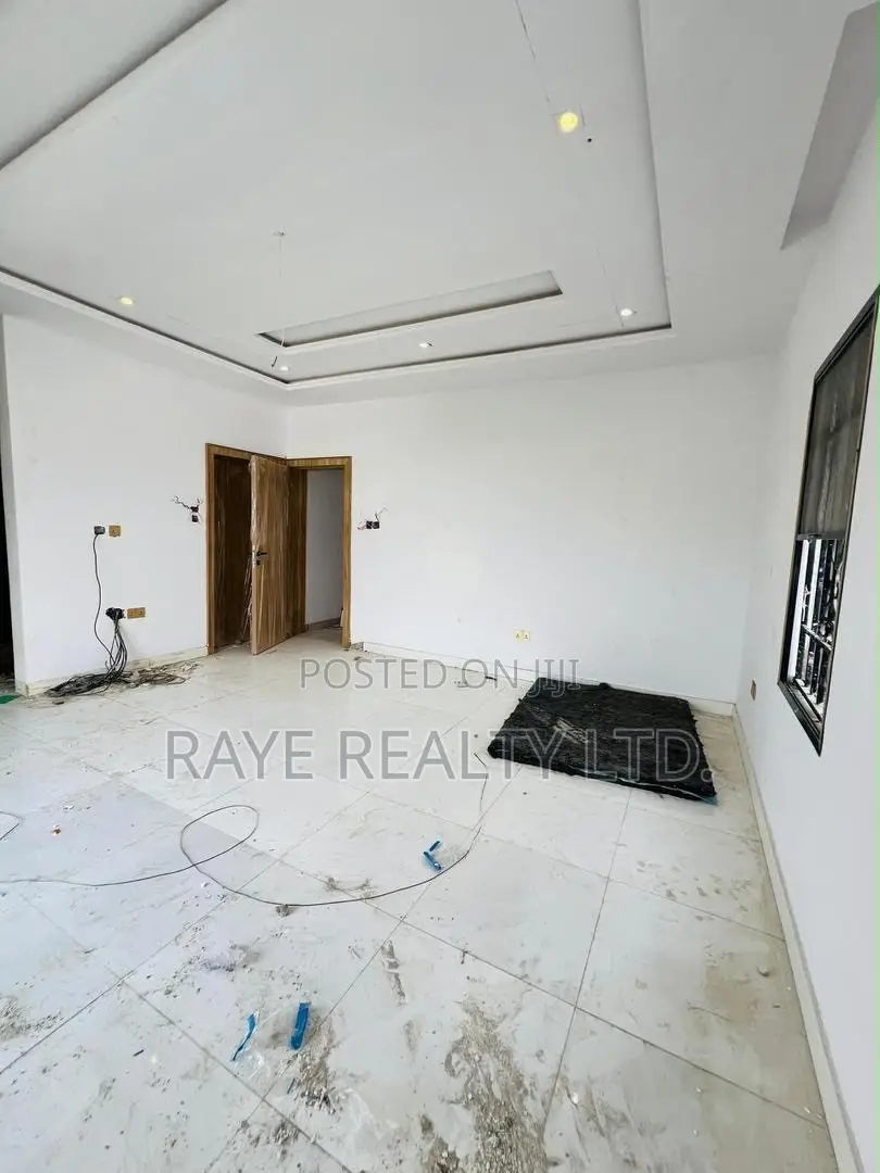 4bdrm Duplex in Adeniyi Jones for sale