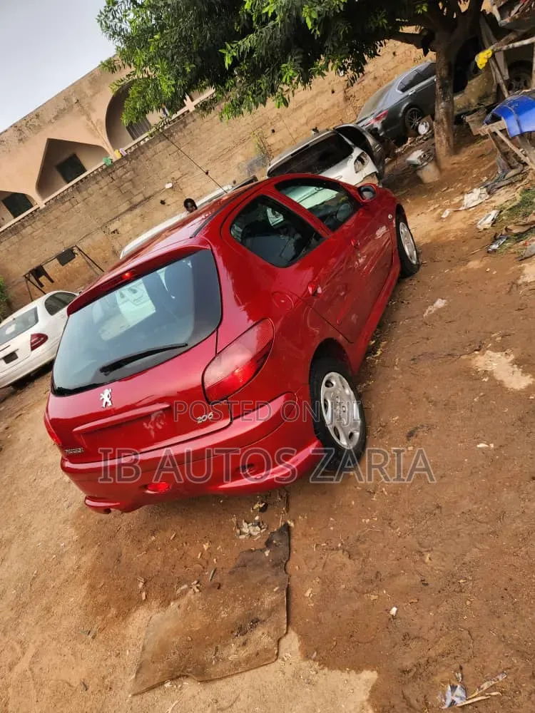 Peugeot 206 2004 Red