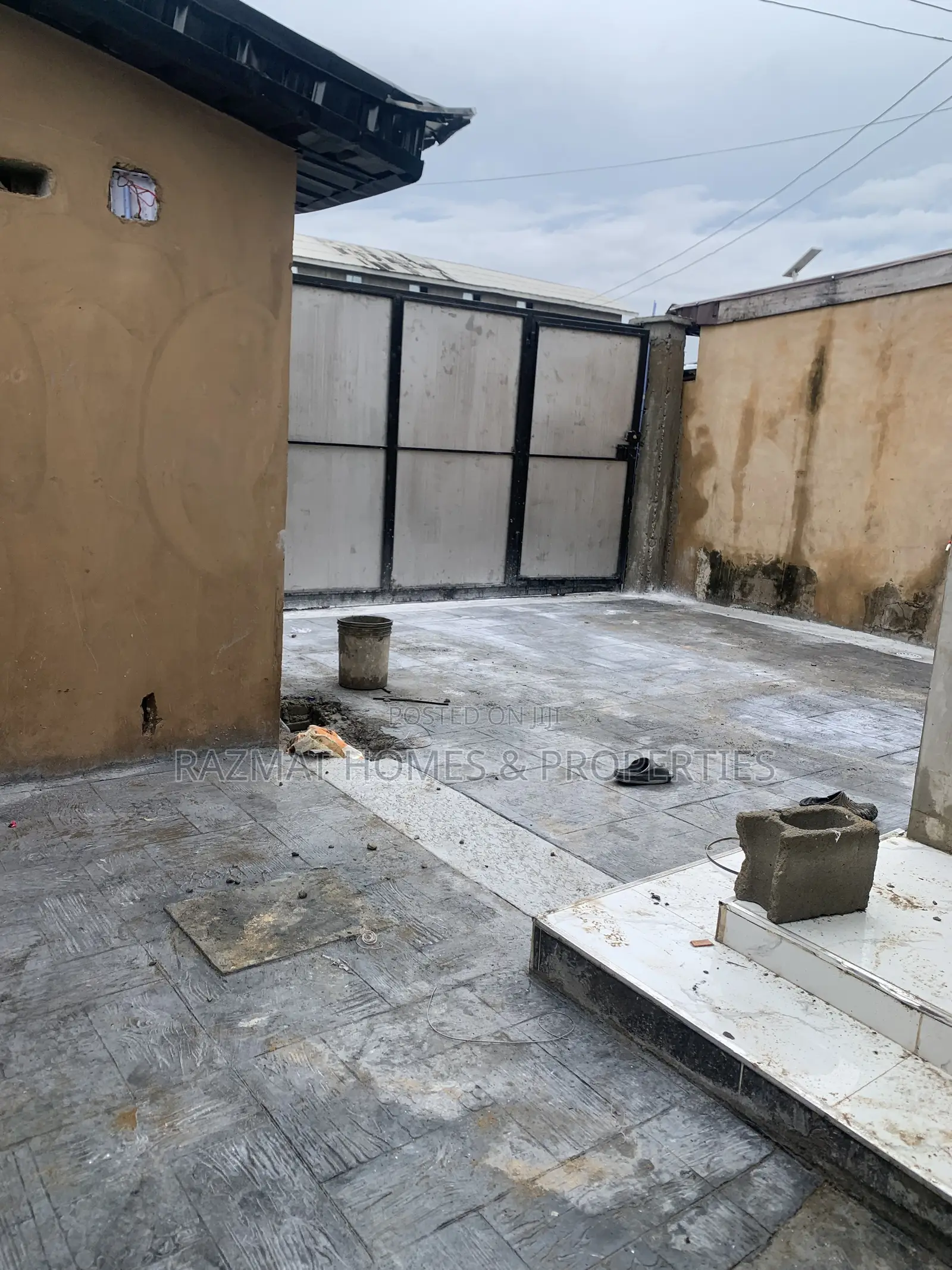 2bdrm Block of Flats in Itire for rent