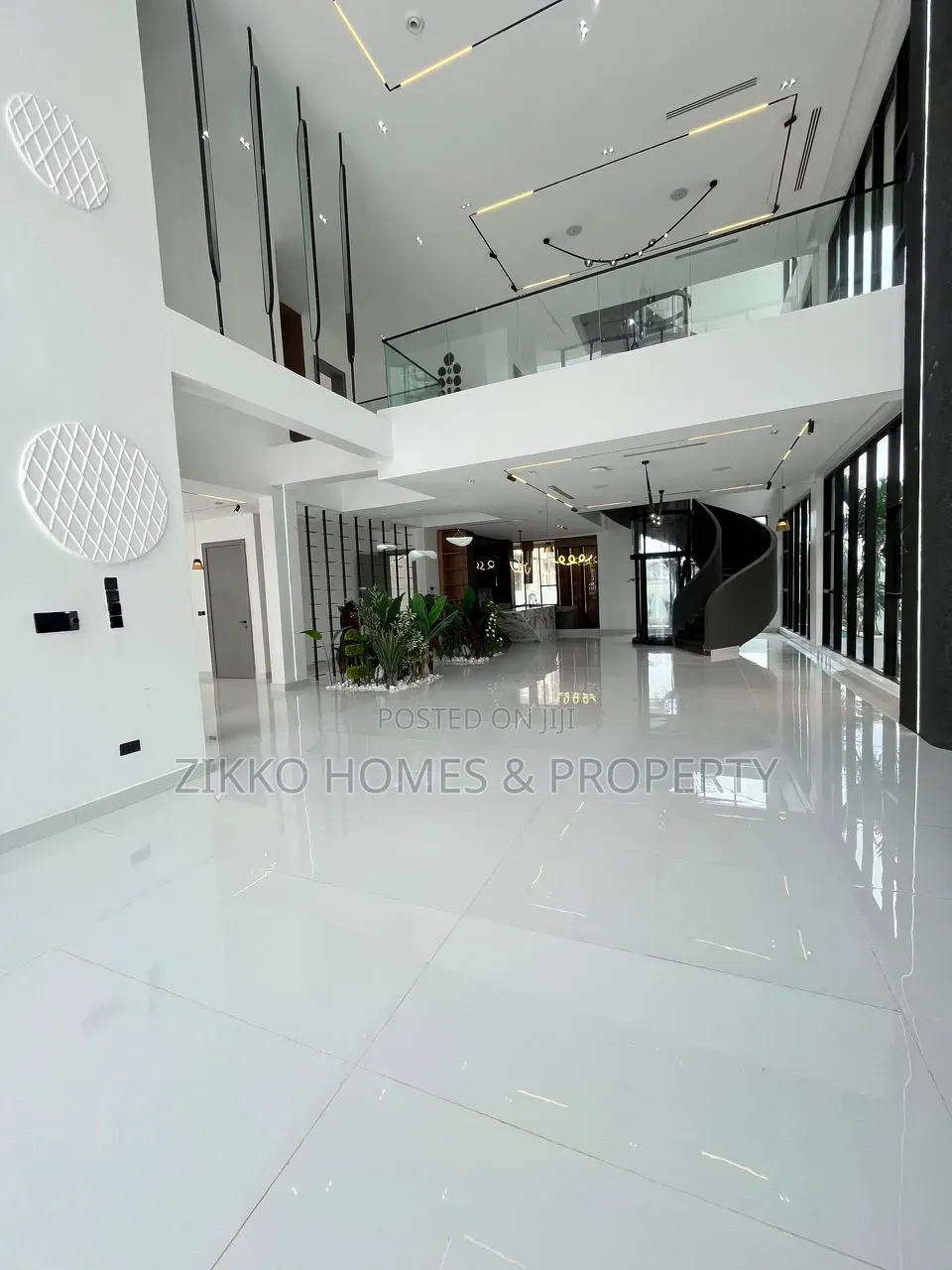 5bdrm Duplex in Osapa London, Lekki Phase 1 for sale