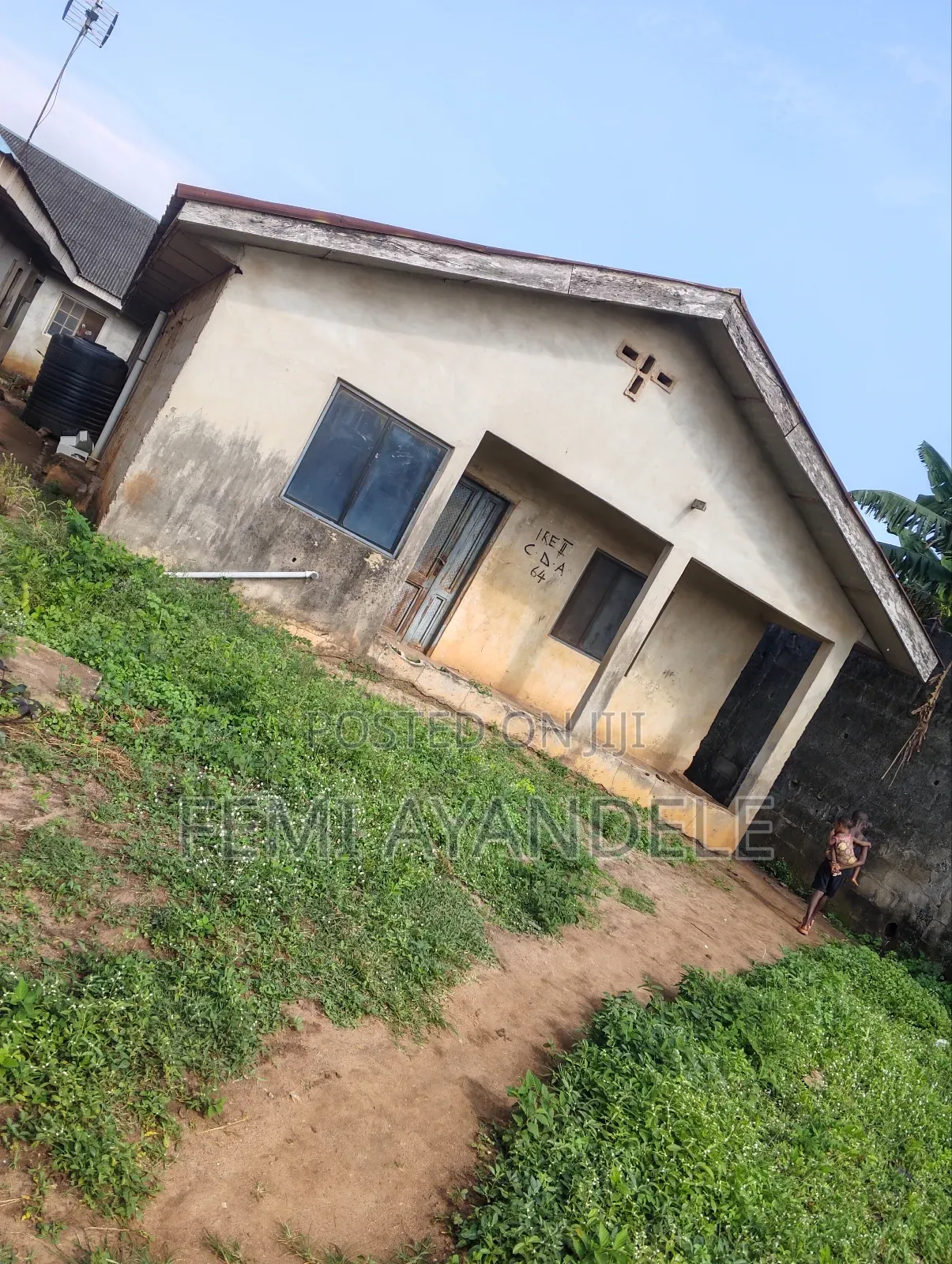 4bdrm Bungalow in Ire Estate, Igbogbo for sale