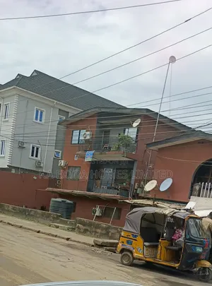 3bdrm Block of Flats in Ikorodu Road / Shomolu for sale
