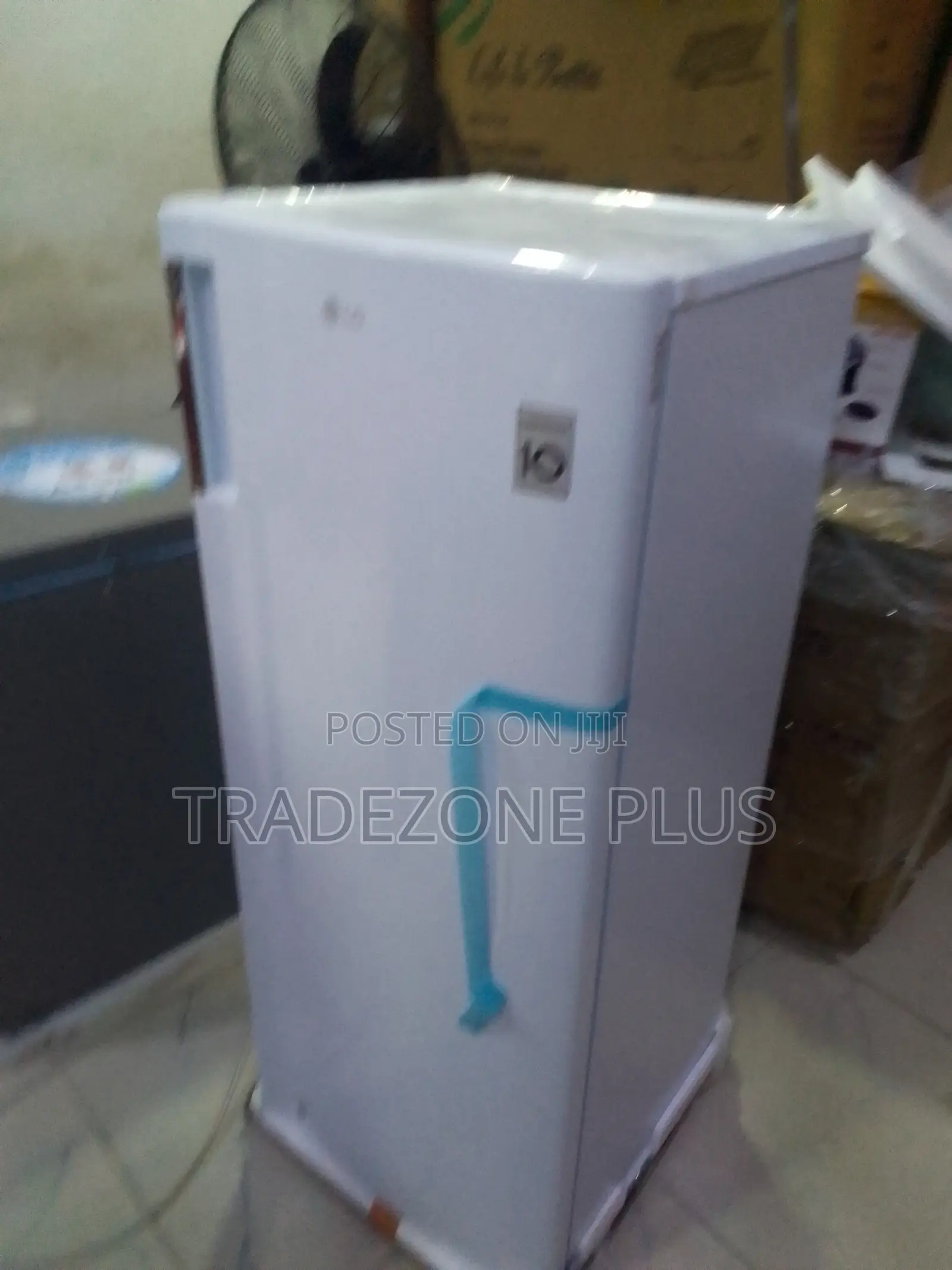 Spacious 168L LG Upright Freezer for Sale