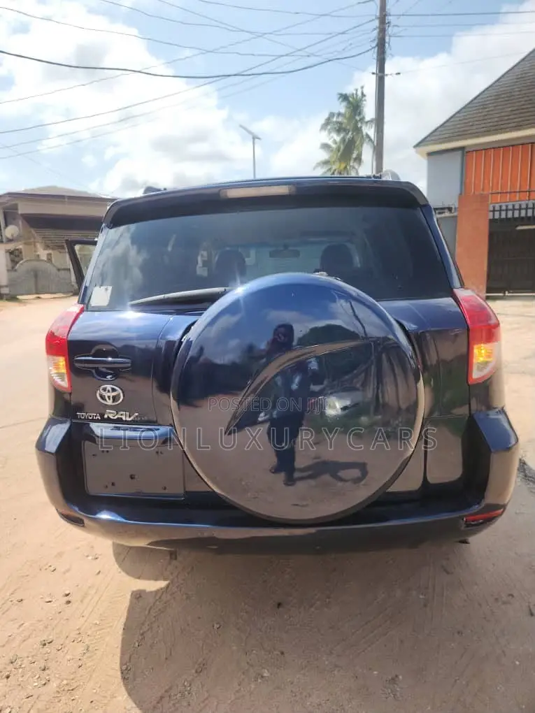 Toyota RAV4 2007 Blue