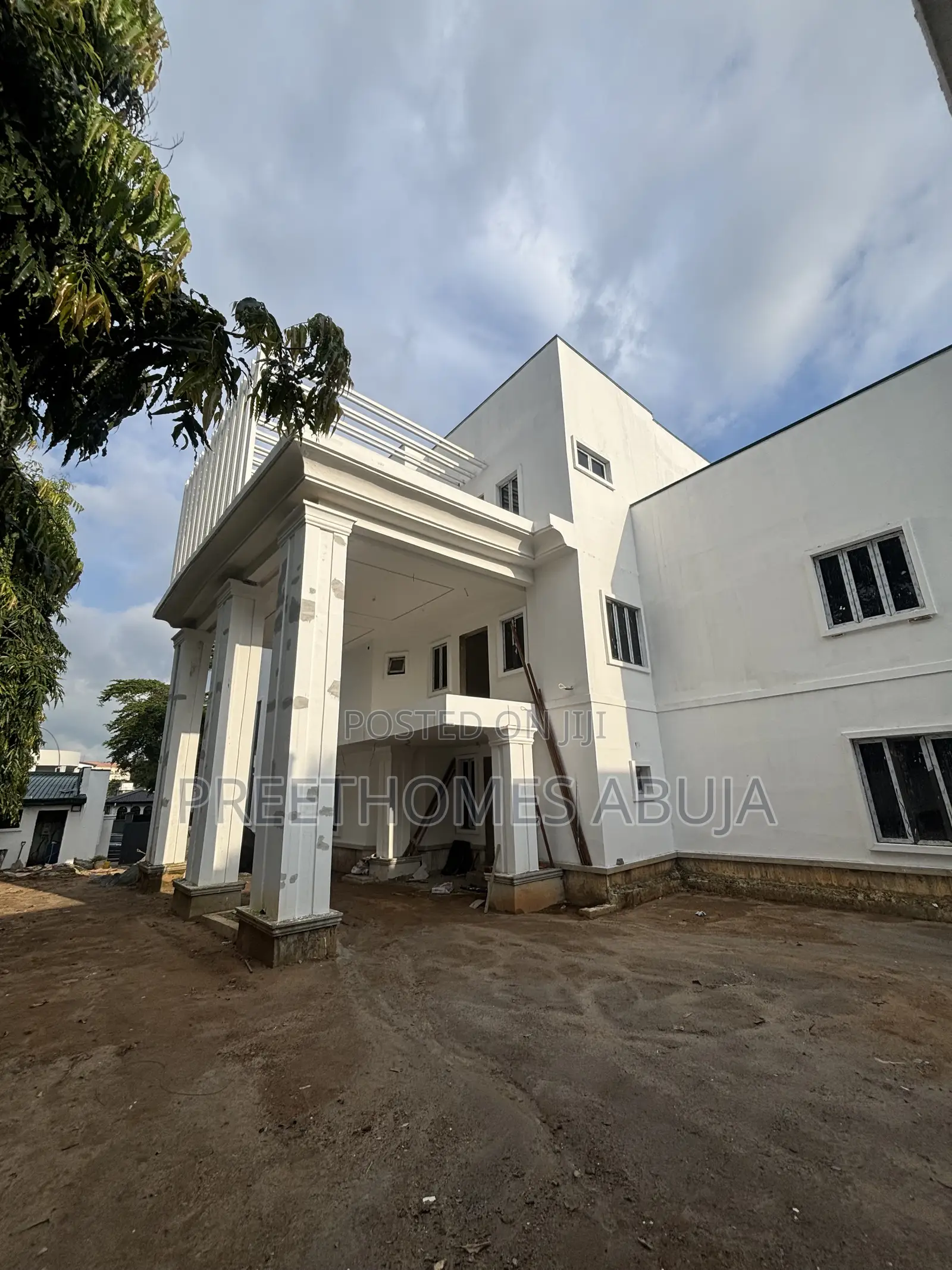 7bdrm Mansion in Maitama Fct for sale