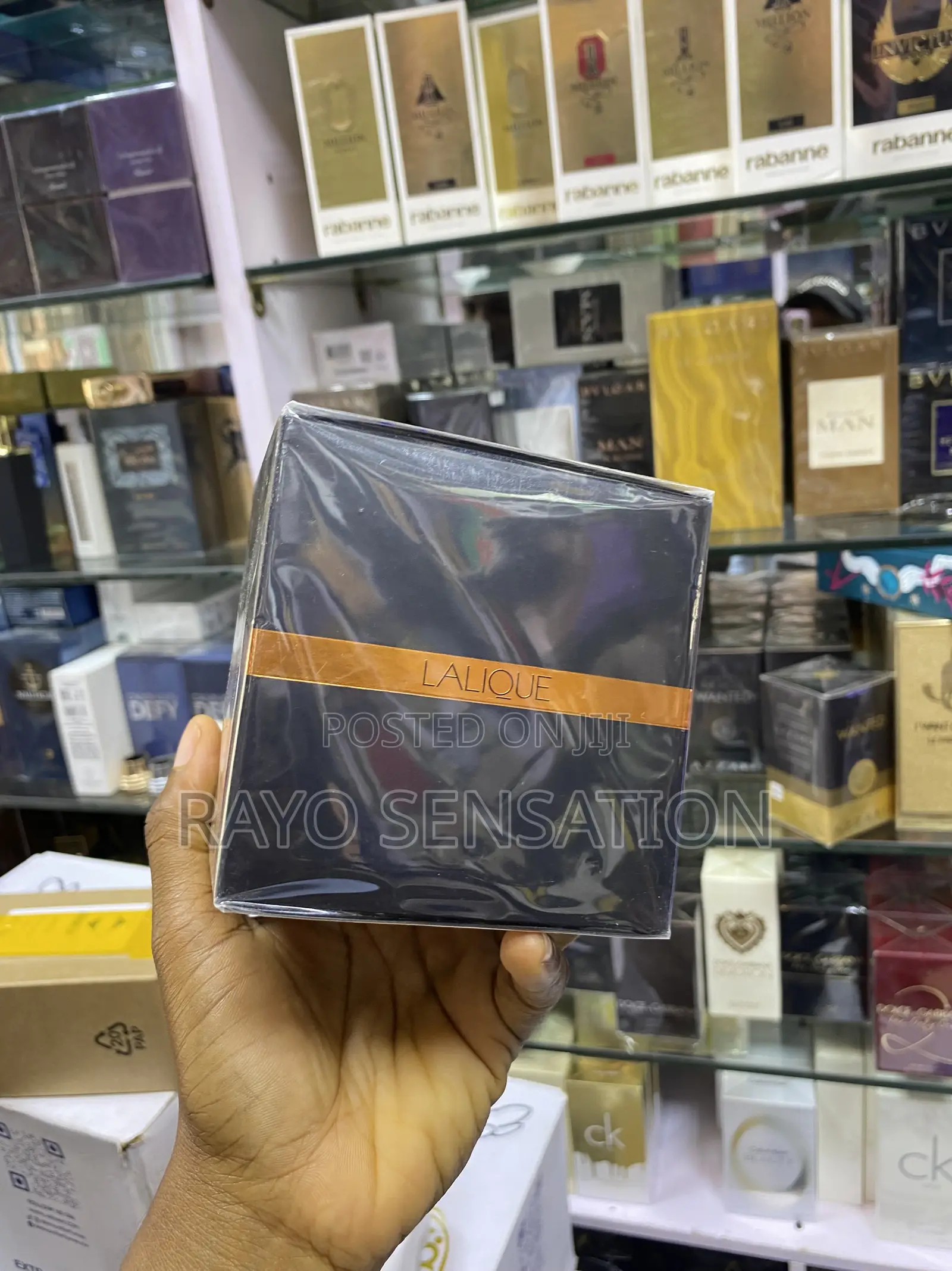 Encre Noire À L’Extrême by Lalique – Dark, Smoky & Sophisticated