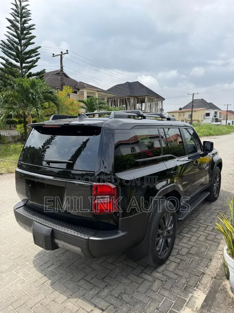 New Toyota Land Cruiser Prado 2026 Black