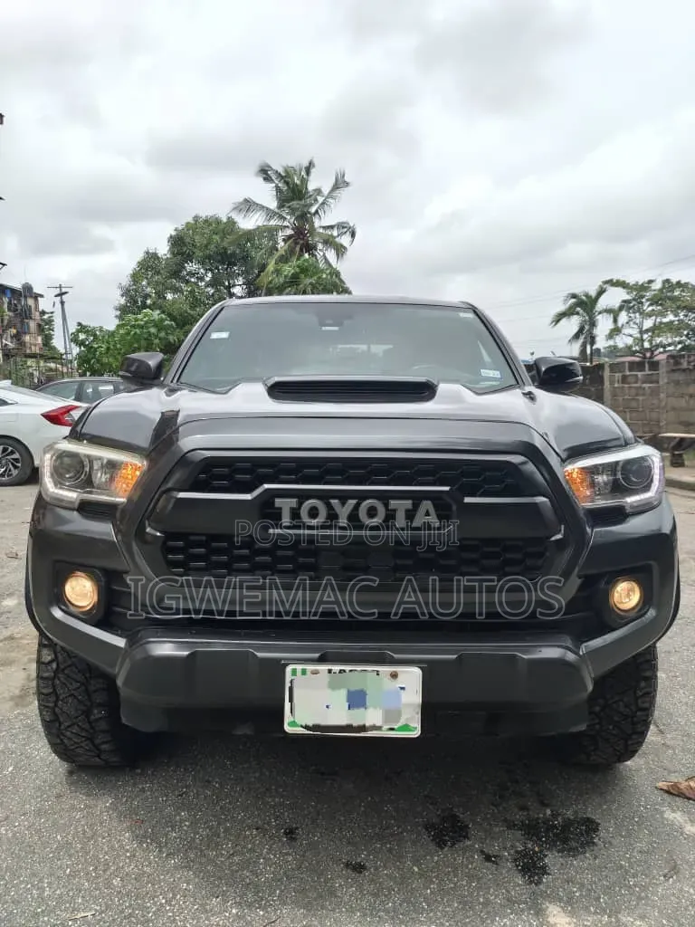 Toyota Tacoma TRD Sport 2019 Gray
