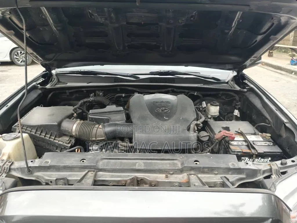 Toyota Tacoma TRD Sport 2019 Gray