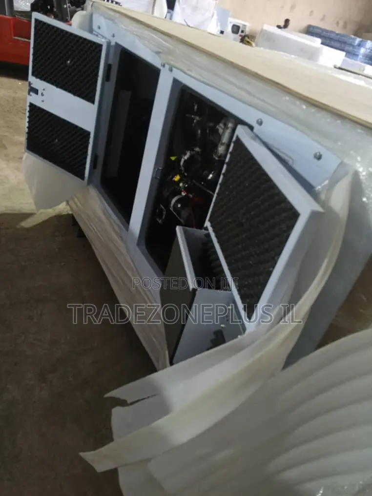 Original Perkins 50KVA Soundproof Diesel Gen