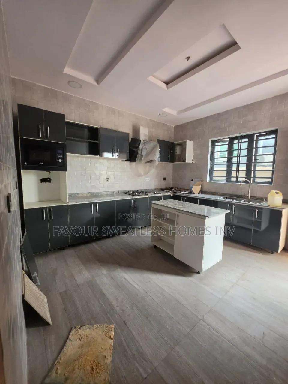 Furnished 5bdrm Duplex in GRA Phase 2 Shangisha for rent