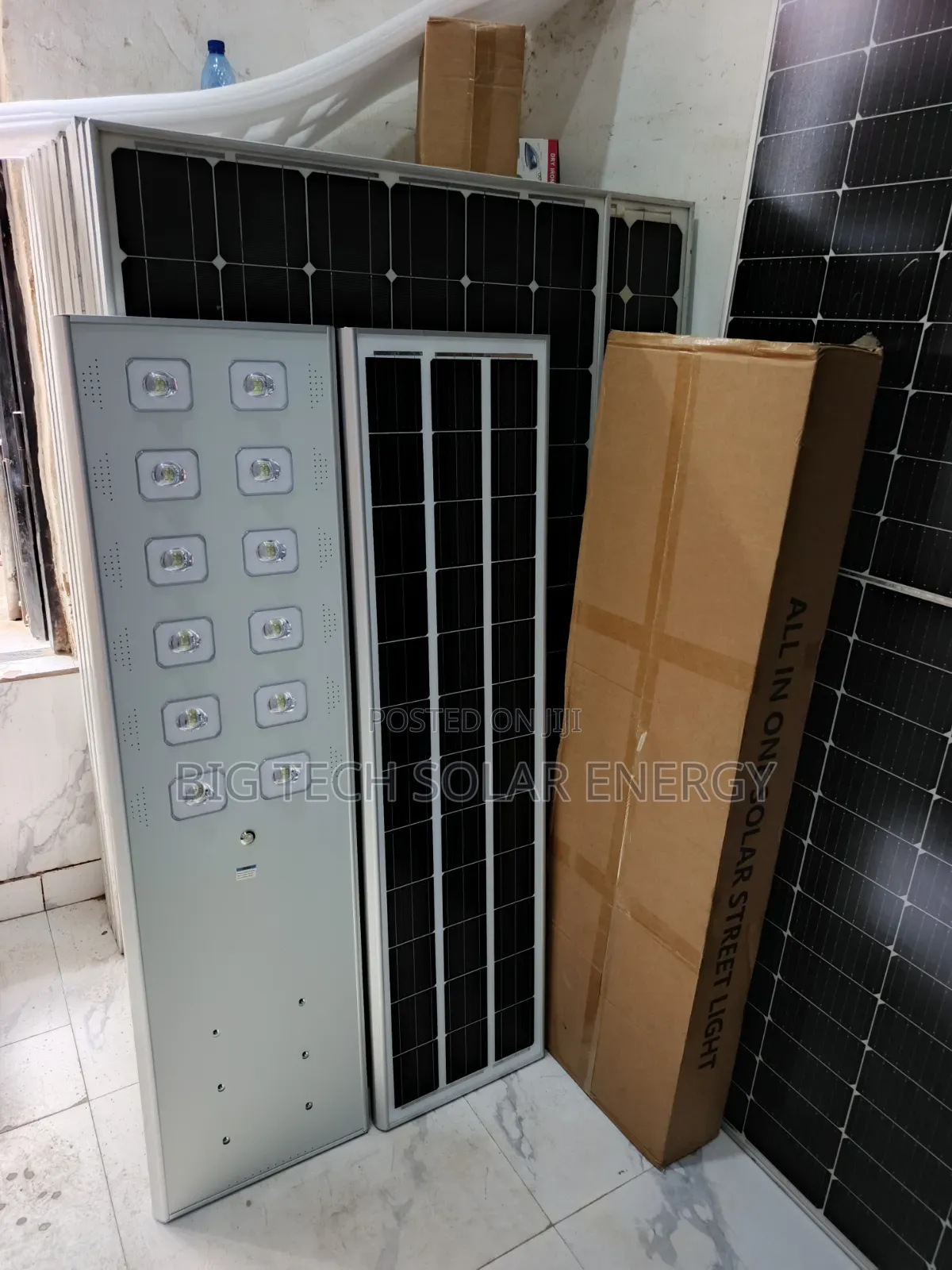 100w Wakatek Solar Street Light 12 Eyes