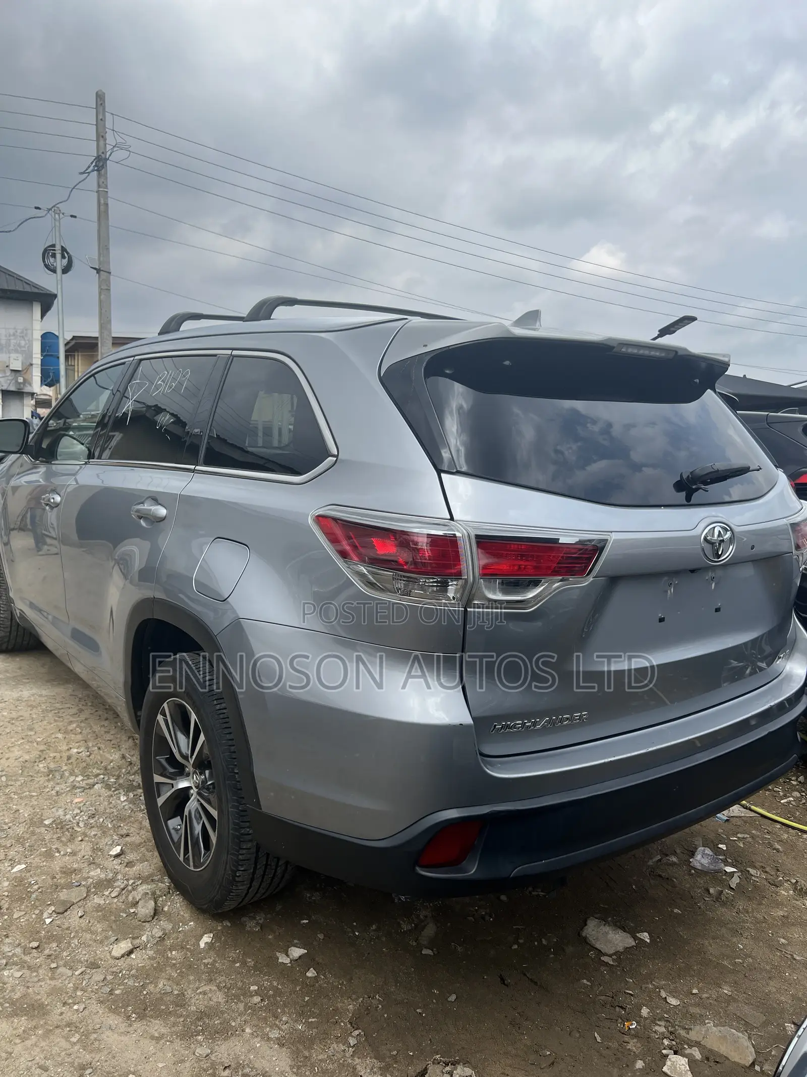 Toyota Highlander XLE V6 4x4 (3.5L 6cyl 6A) 2016 Gray
