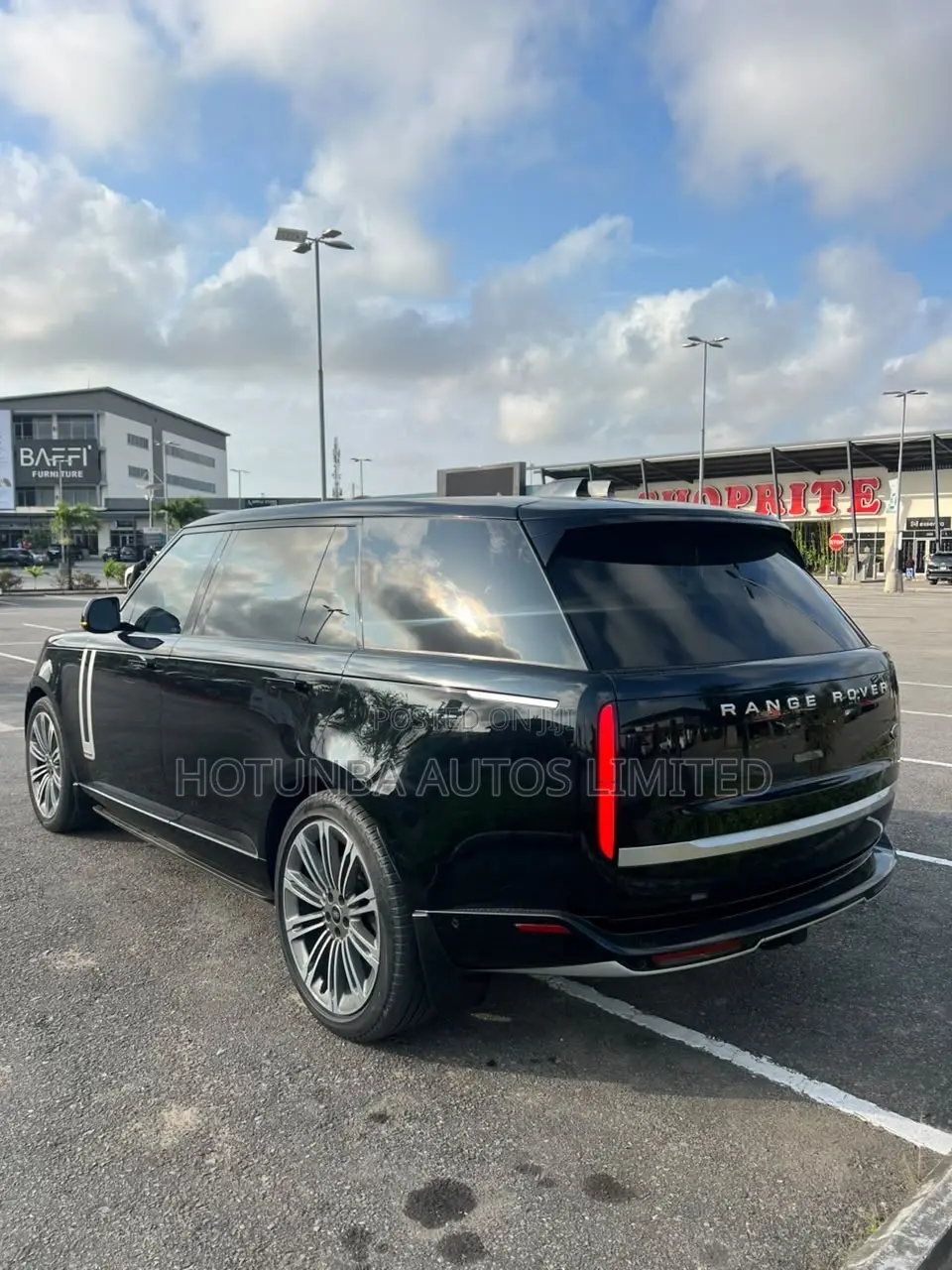 Land Rover Range Rover P530 Autobiography LWB 7 Seat 2025 Black