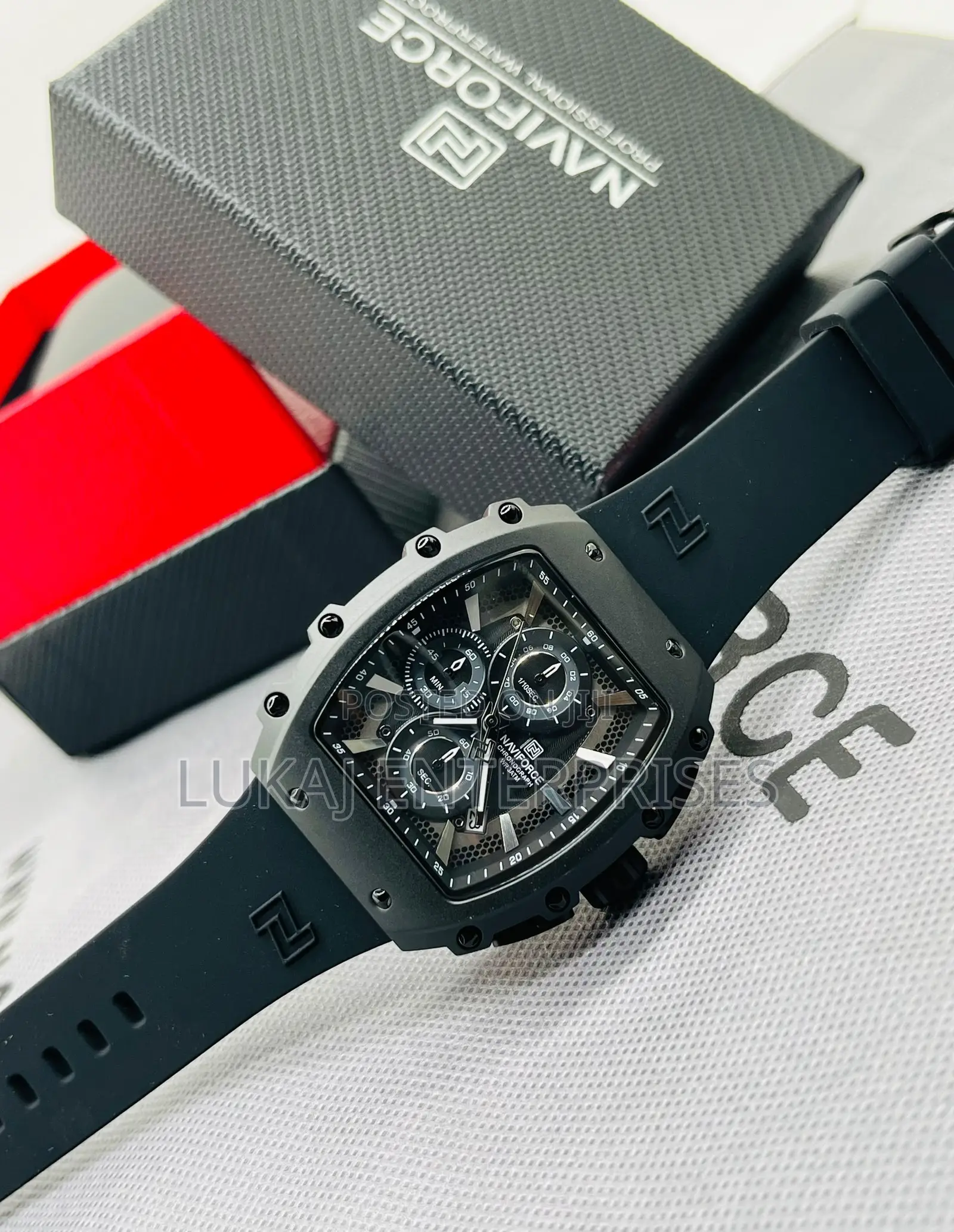 Naviforce Nf8070 Watch
