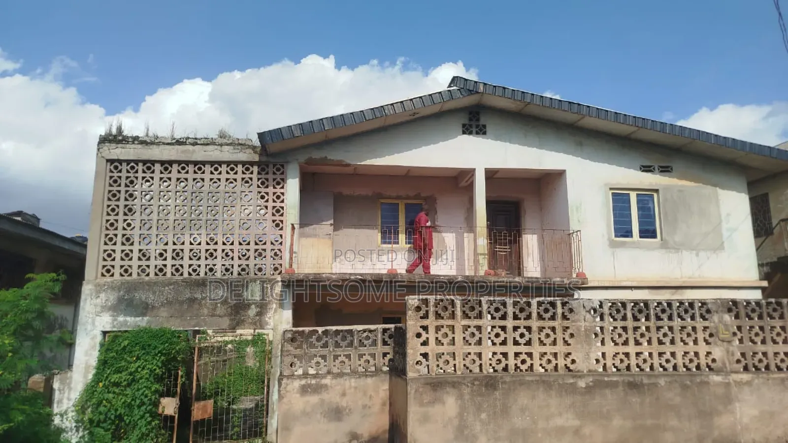 2bdrm Block of Flats in Ring Road for sale