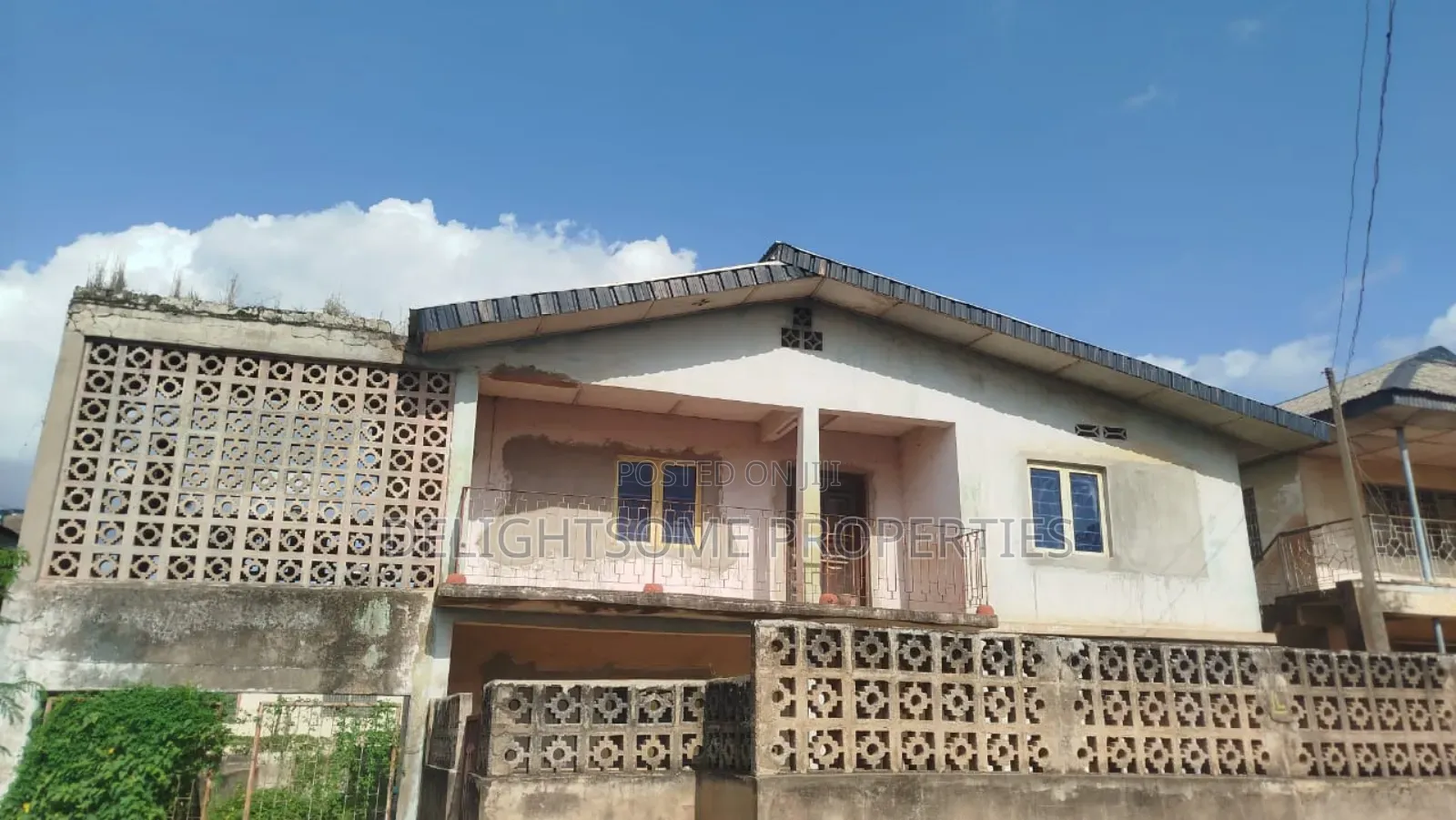 2bdrm Block of Flats in Ring Road for sale