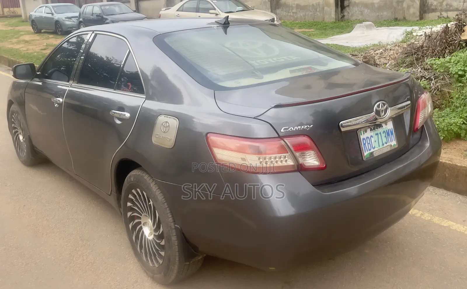 Toyota Camry LE 4dr Sedan (2.4L 4cyl 5A) 2009 Gray
