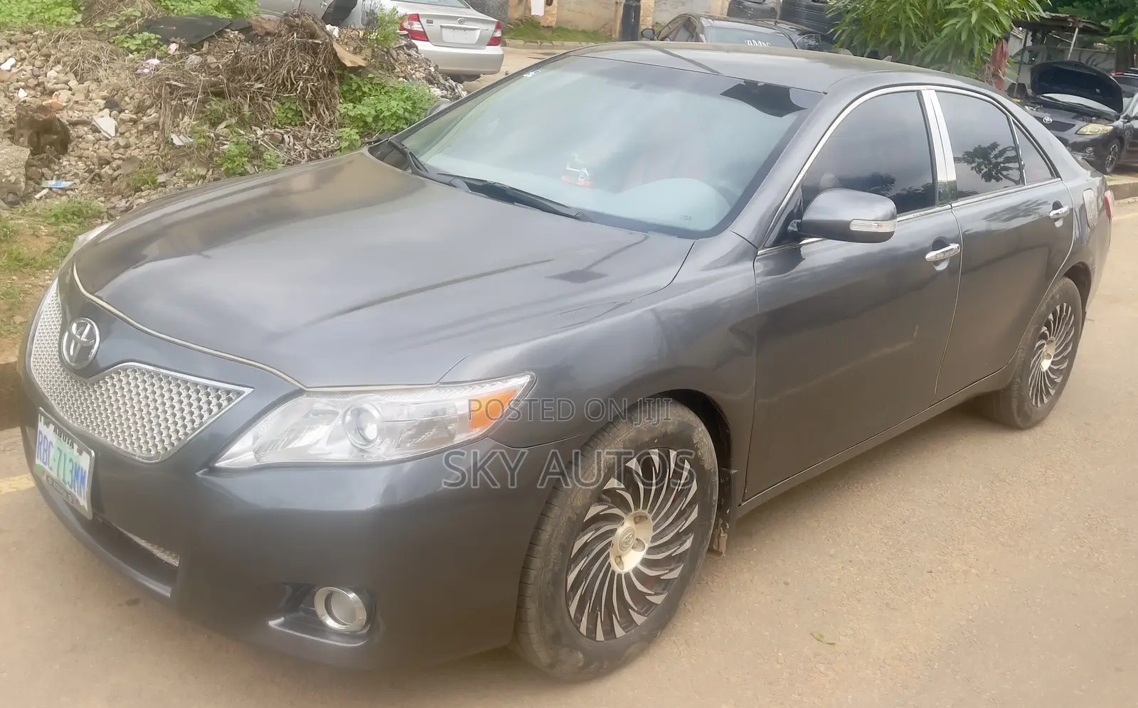 Toyota Camry LE 4dr Sedan (2.4L 4cyl 5A) 2009 Gray