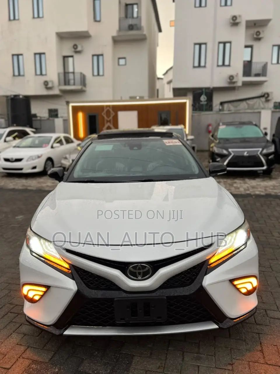 Toyota Camry XSE V6 FWD 2020 White
