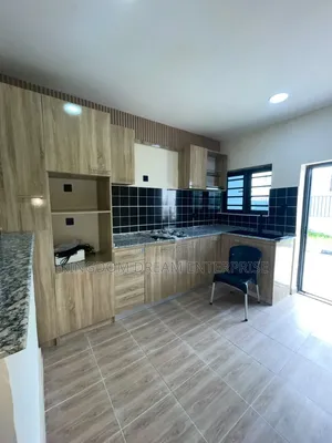 2bdrm Duplex in Ogombo Ajah Lagos for rent