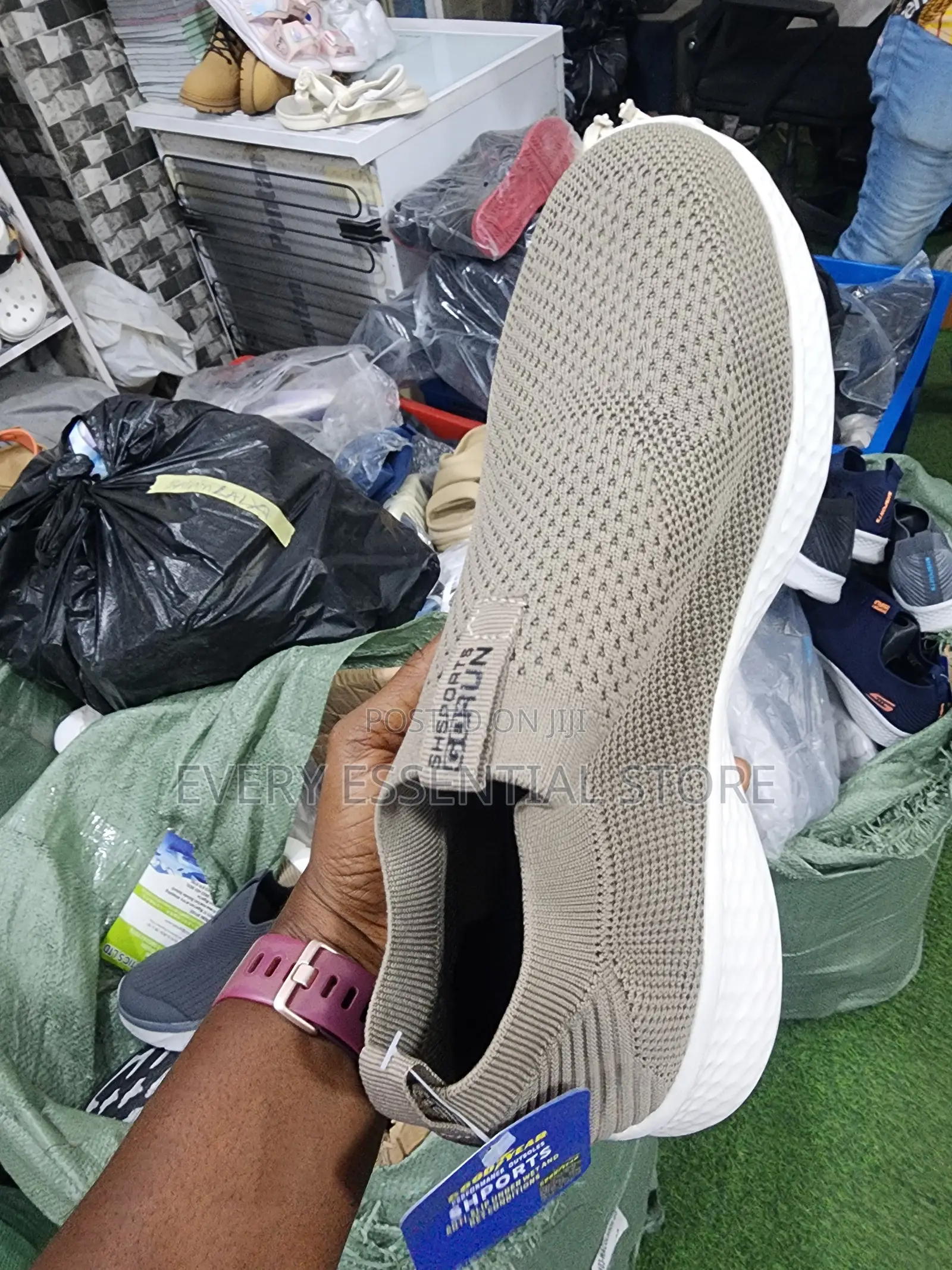 Premium Fashion Memory Foam Walk About Sneakers for All Day Comfort