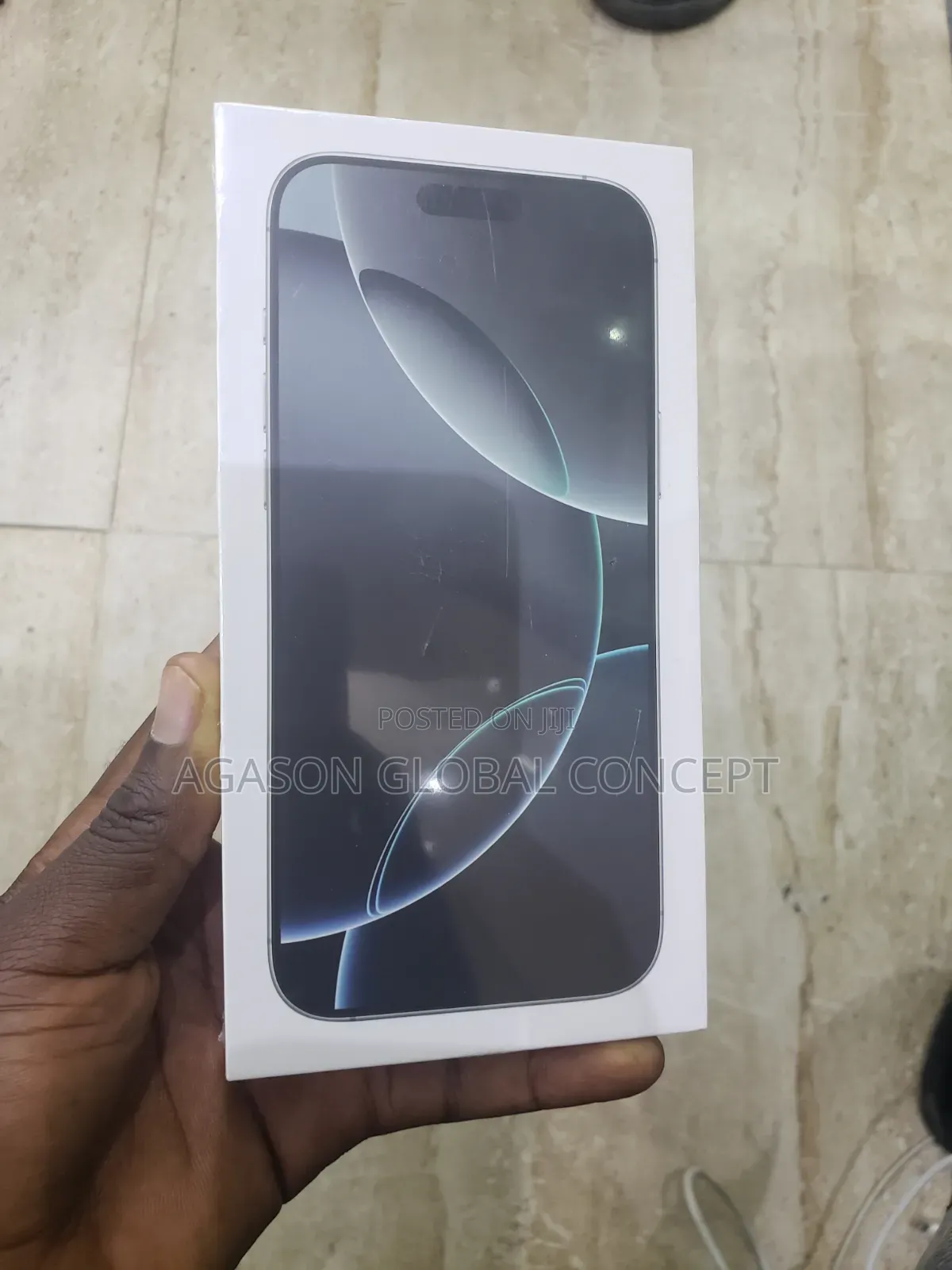 New Apple iPhone 16 Pro Max 1 TB Silver